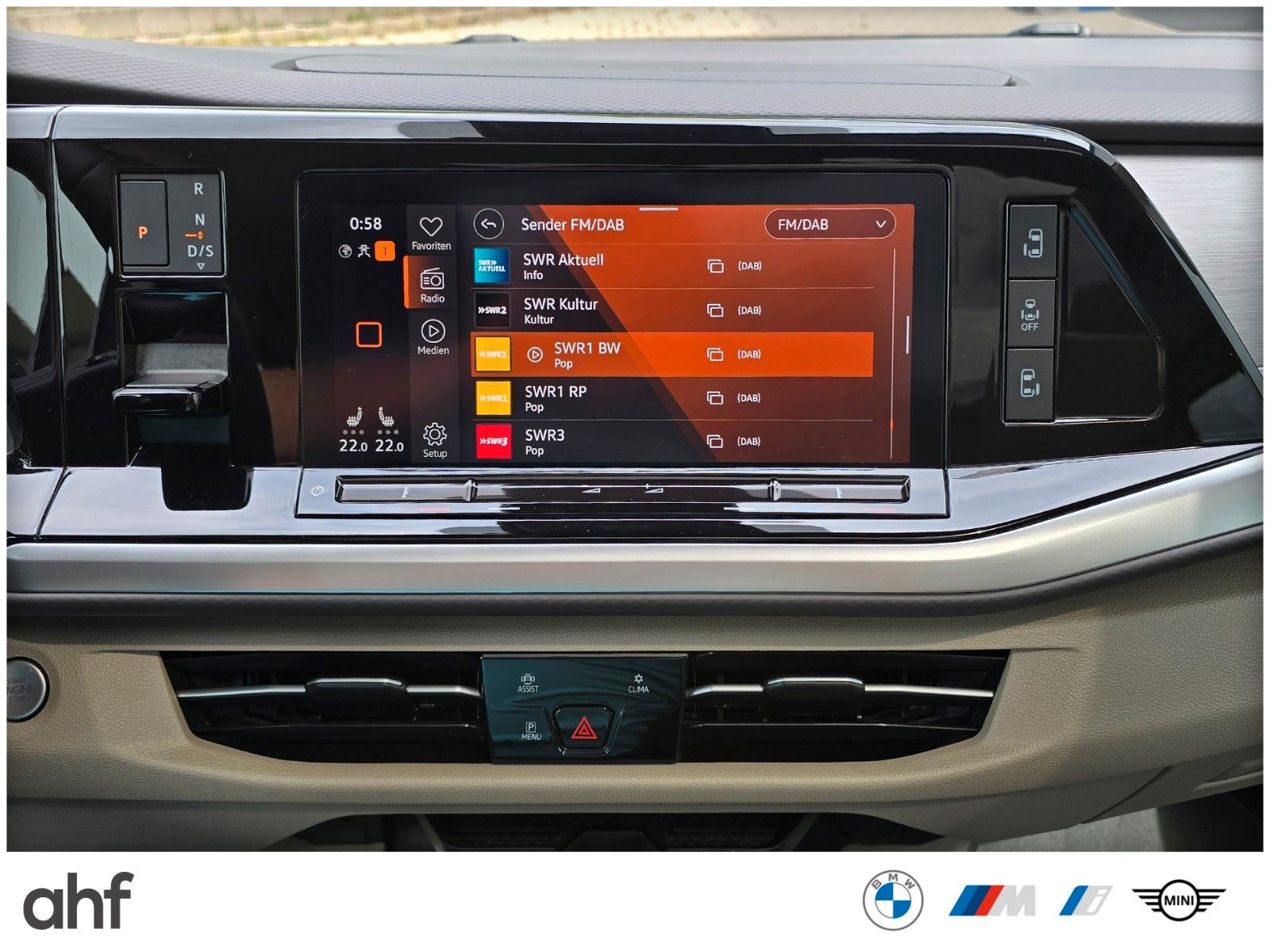 Volkswagen T7 Multivan EDITION - Samsaru's Car Outlet