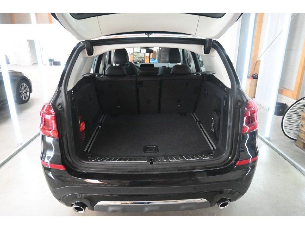 BMW X3 xDrive20d Luxury Line - Samsaru's Car Outlet