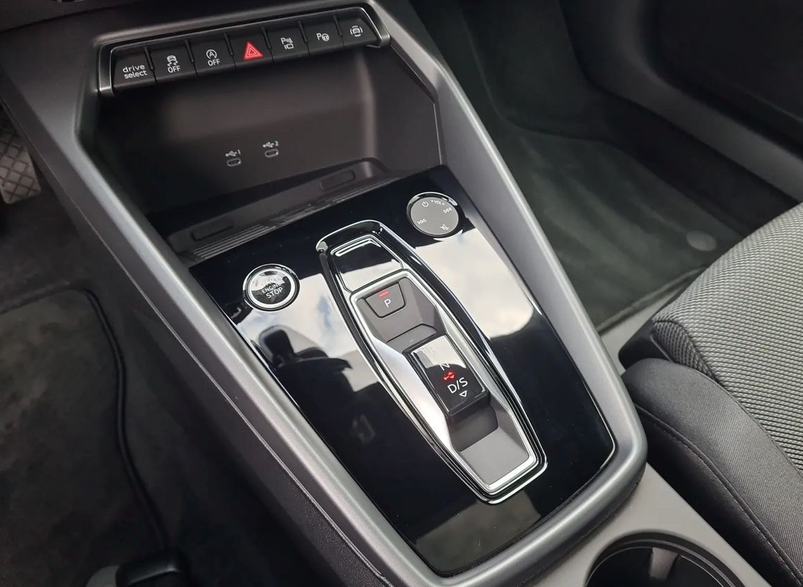 Audi A3 35 TFSI S line - Samsaru's Car Outlet