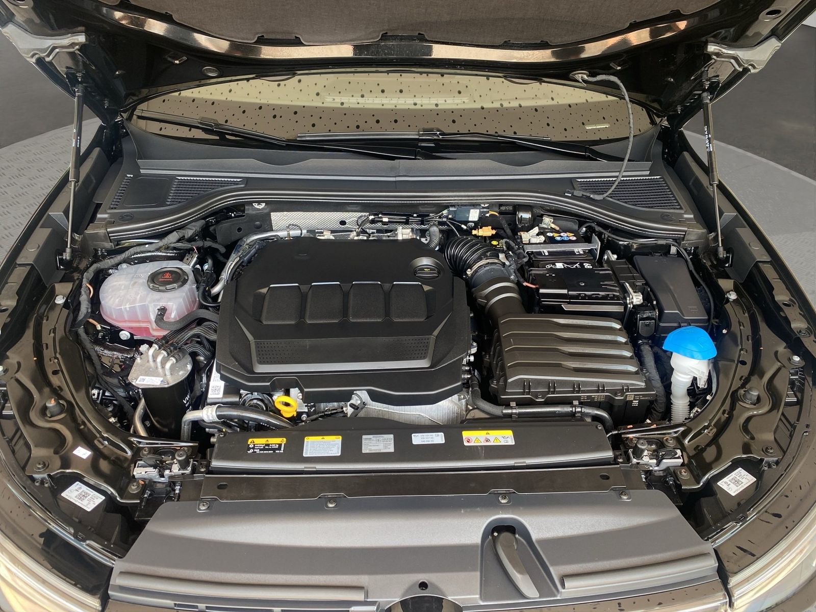 Volkswagen Passat Variant R-Line 2.0 TDI DSG 4Motion 360