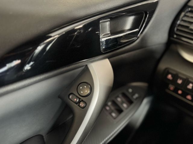 Mitsubishi Eclipse Cross Mitsubishi Plug-In Hybrid Plus MJ2
