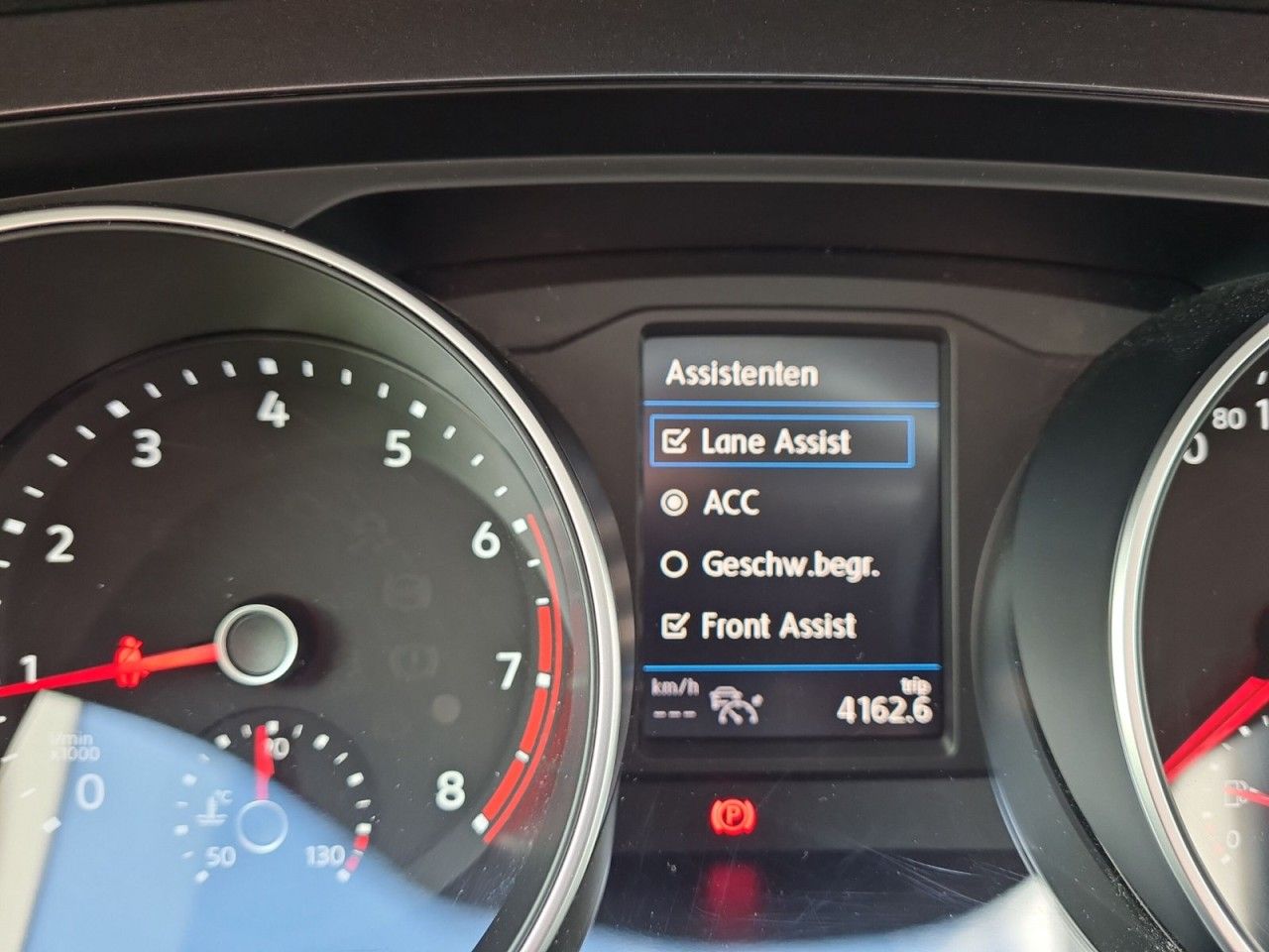 Volkswagen Tiguan 1.5 TSI Life - Samsaru's Car Outlet