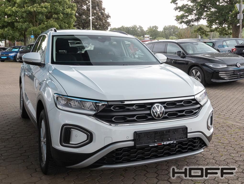 Volkswagen T-Roc 1.0 TSI Life - Samsaru's Car Outlet
