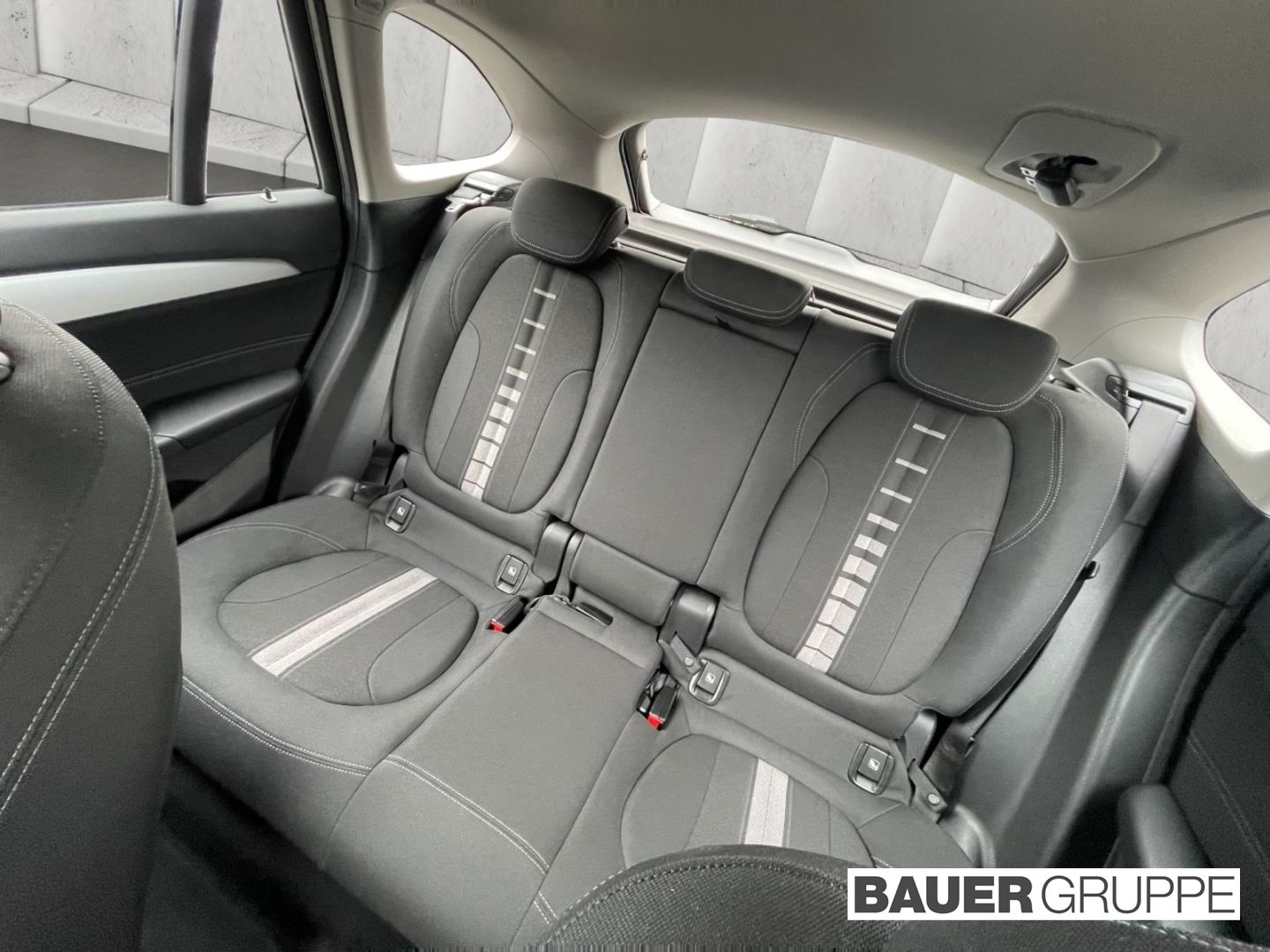 BMW X1 xDrive25e Memory Sportsitze Komfortzugang - Samsaru's Car Outlet