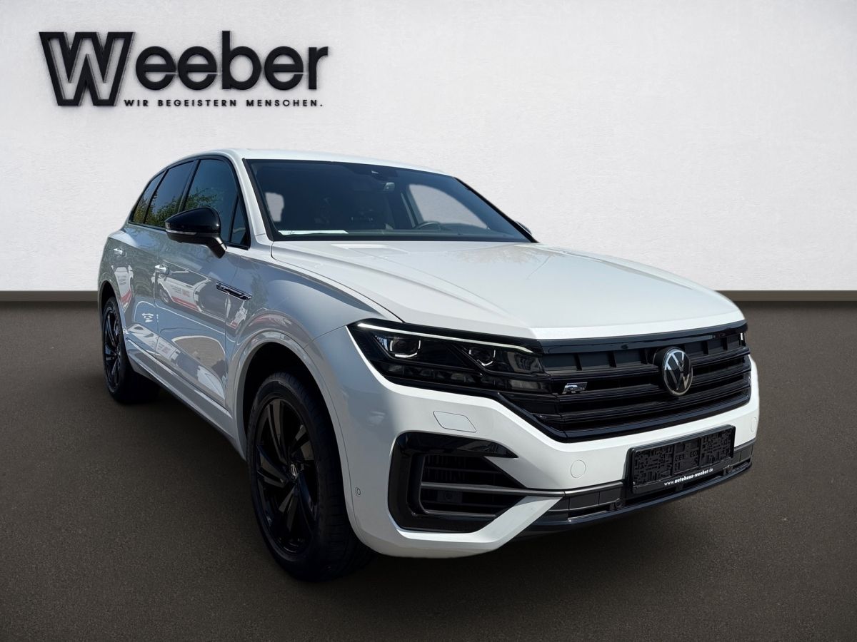 Volkswagen Touareg R-LINE Black Style - Samsaru's Car Outlet