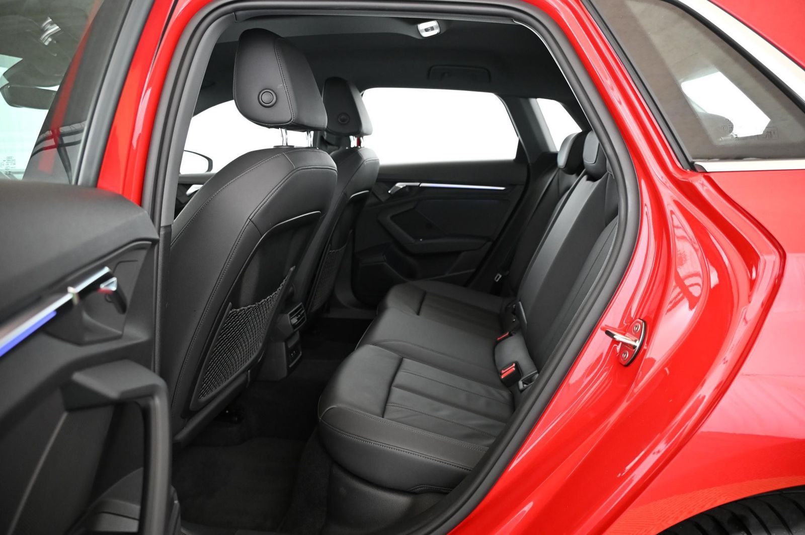 Audi A3 Sportback 35 TFSI Design-Luxe MATRIX/MMI+/18