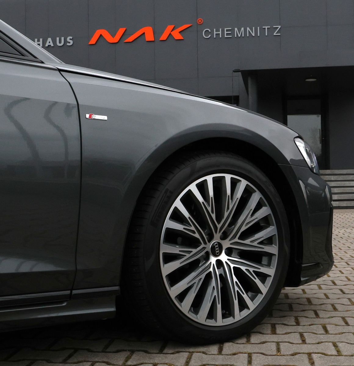Audi A8 50 TDI quat. S line - Samsaru's Car Outlet