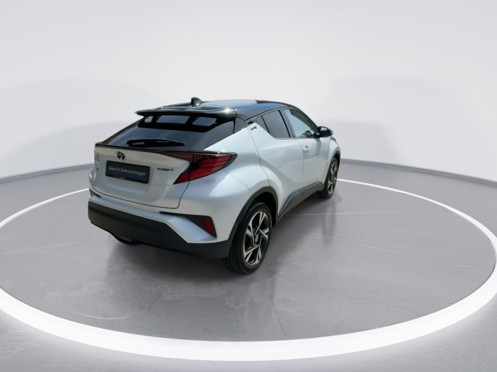 Toyota C-HR Hybrid - Samsaru's Car Outlet