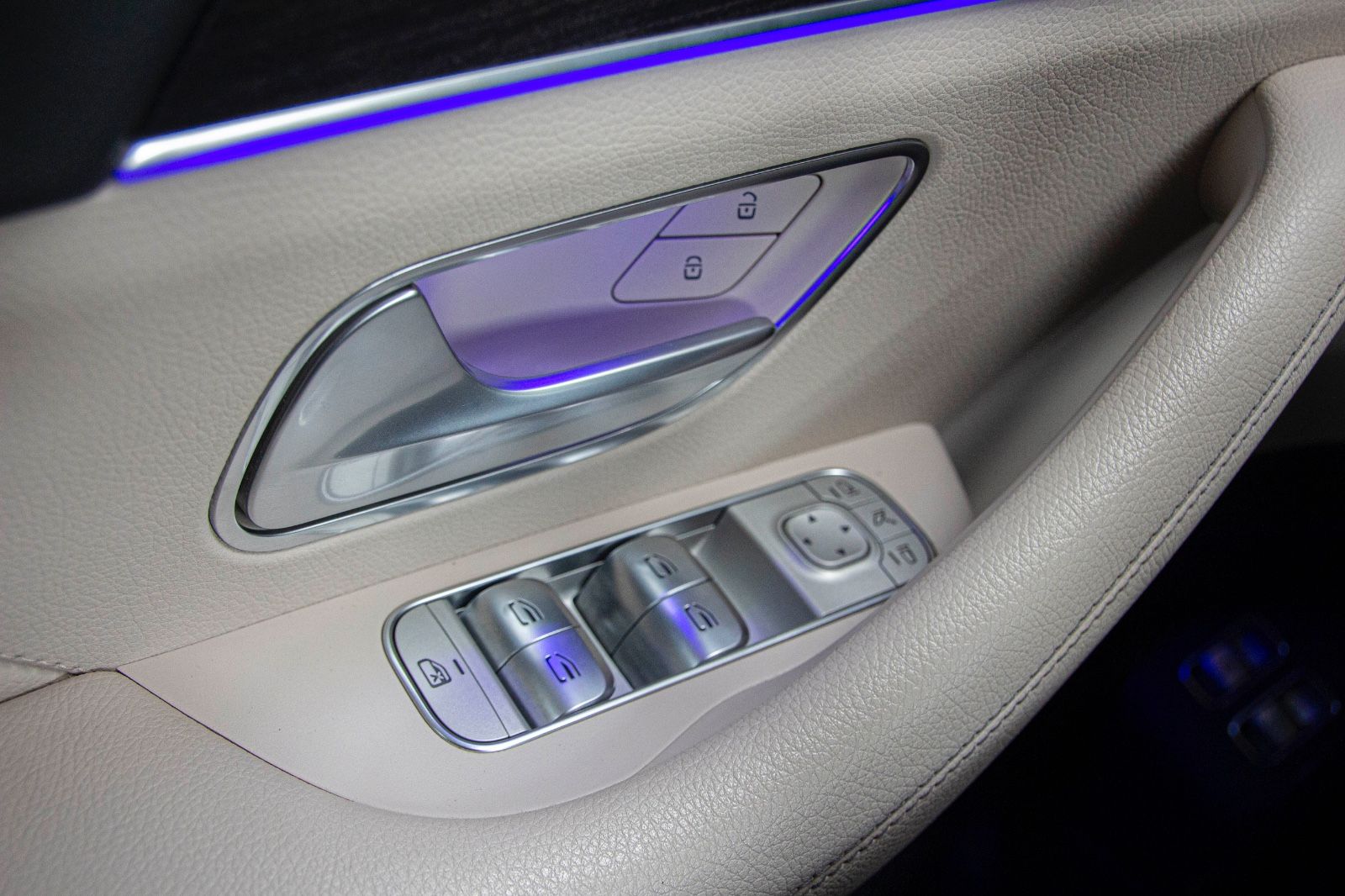 Mercedes-Benz GLE400d 4M BURMESTER.SITZBELÜFTUNG.AHK.21".360°
