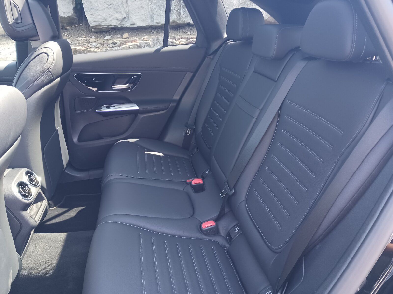 Mercedes-Benz GLC 220 d 4M AMG-PREMIUM+PANO+STAND-HZ+20"+AHK+N