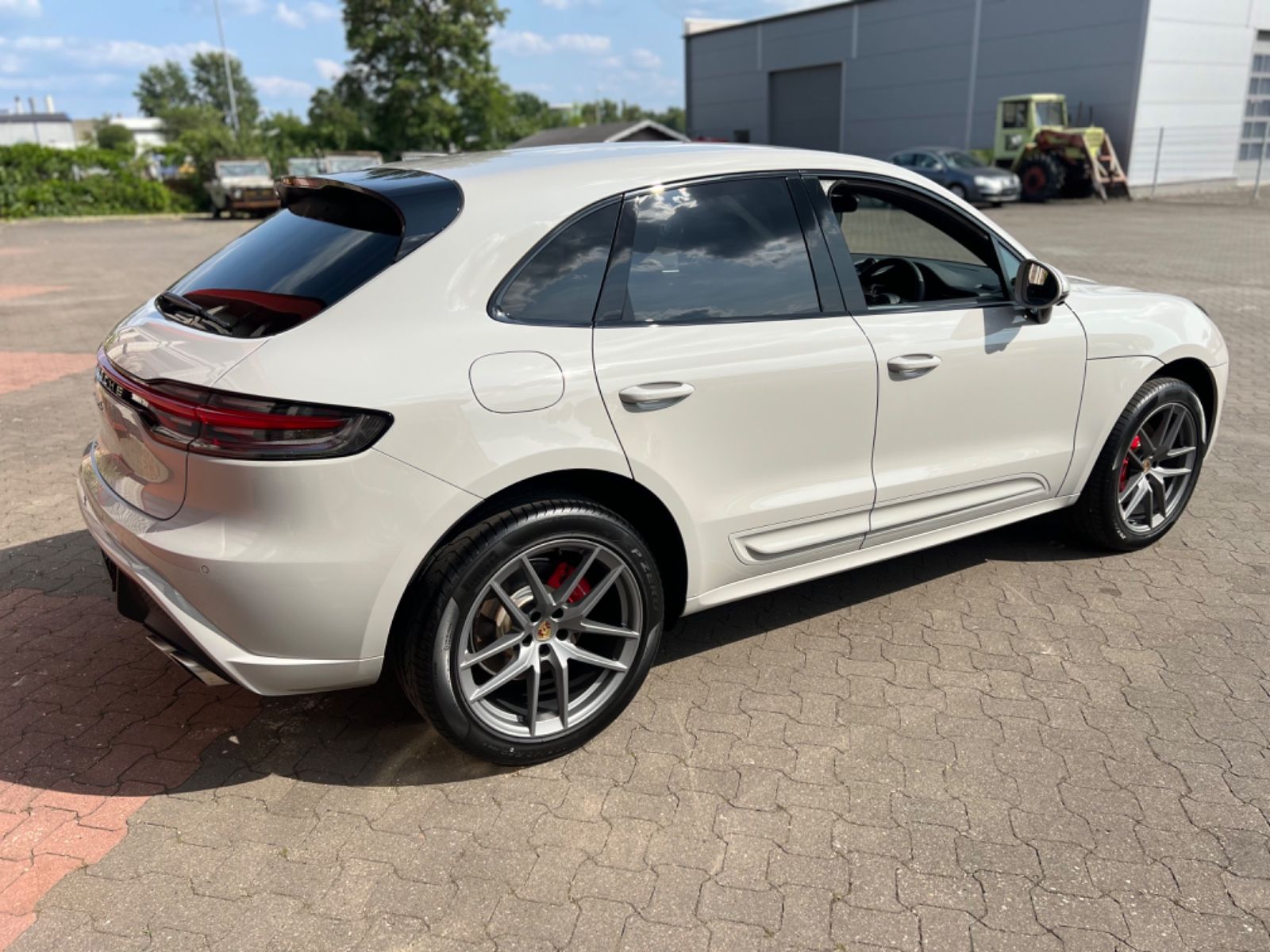 Porsche MACAN S SPORT DESIGN, RHD RECHTSLENKER