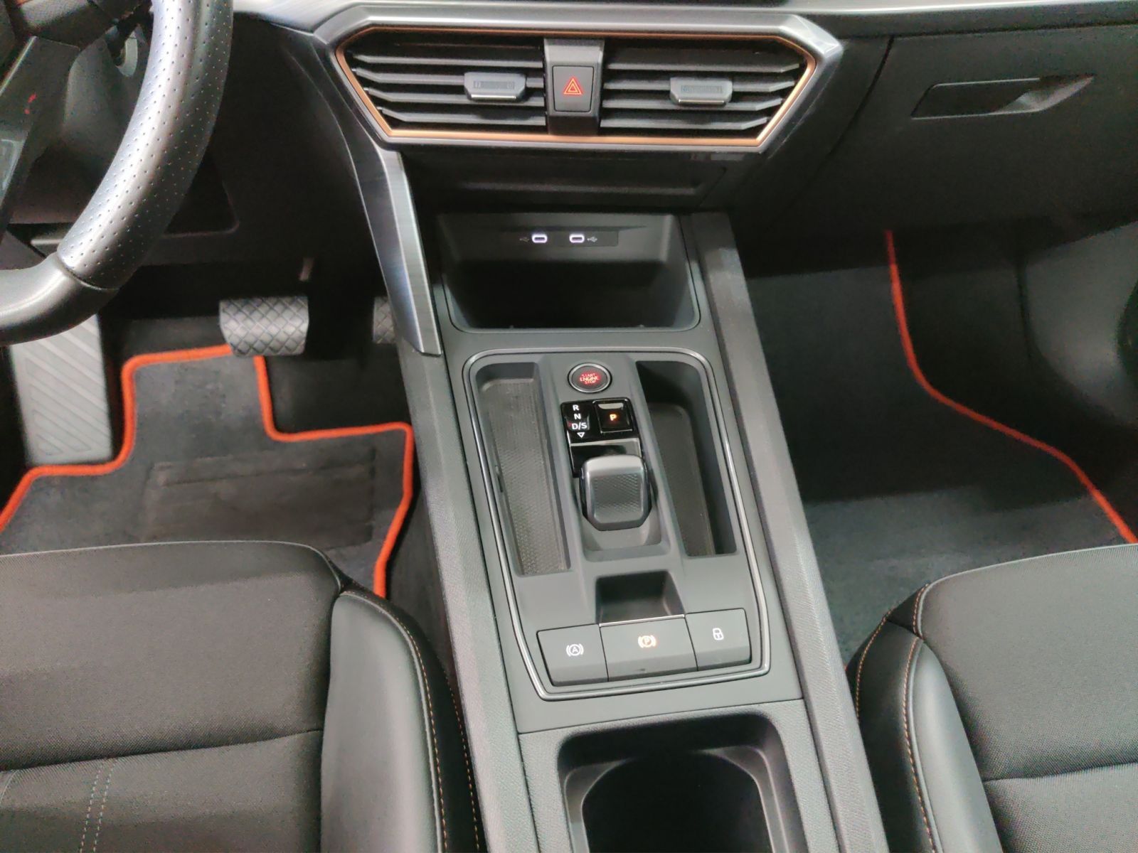 Cupra Formentor 1.4 e-HYBRID AHK/LED/ACC/Navi/Sitzhzg