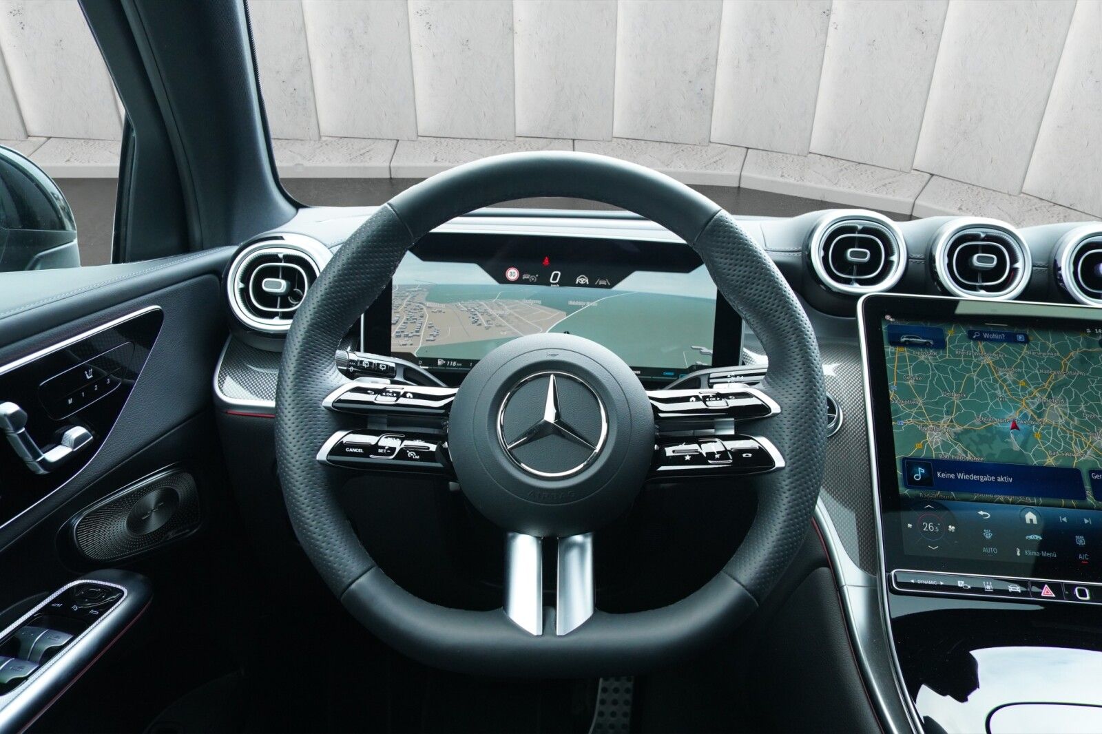 Mercedes-Benz GLC 220 d 4MATIC AMG LINE Hinterachslenkung HUD