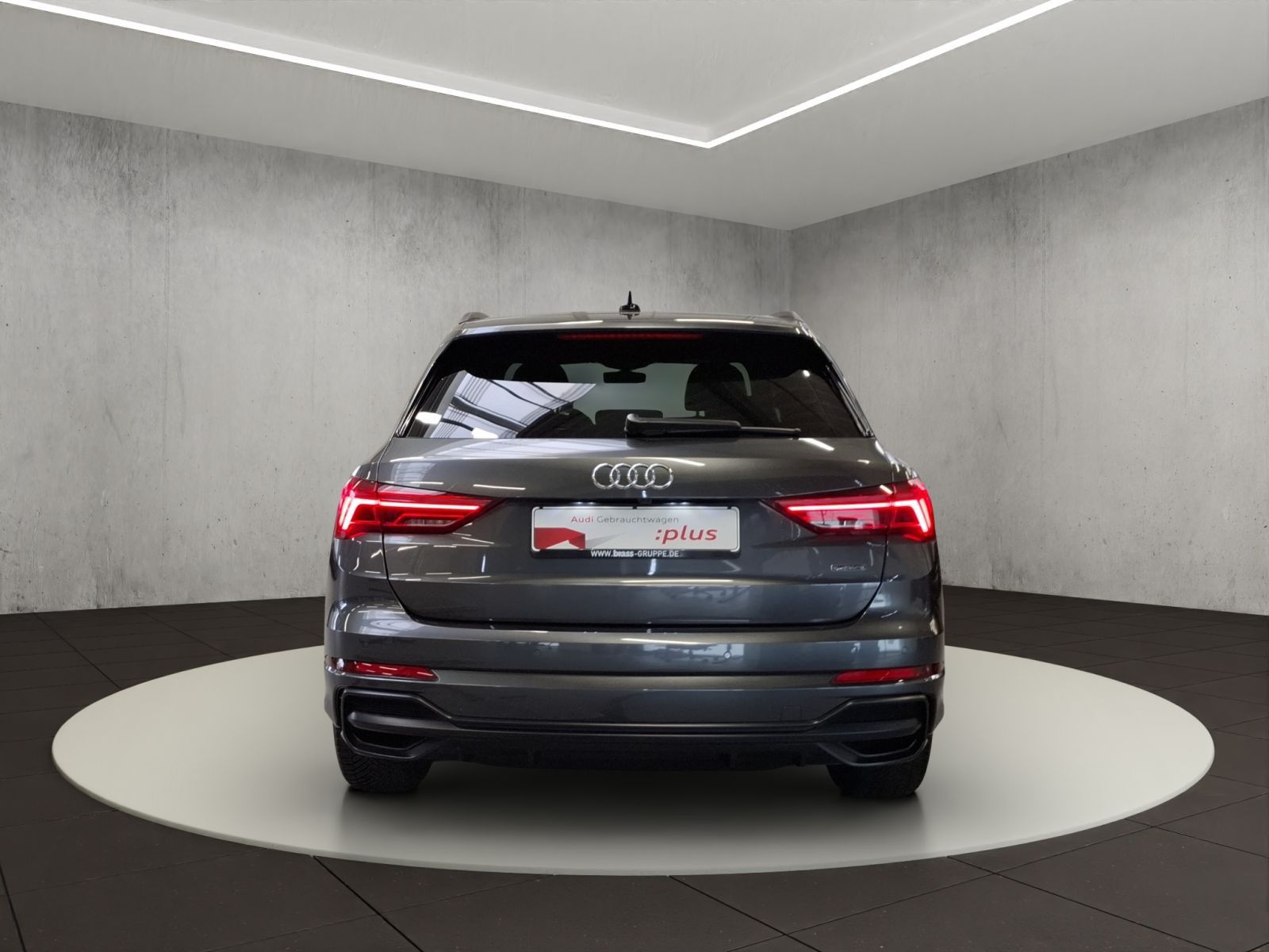 Audi Q3 S line 45 TFSI quattro - Samsaru's Car Outlet