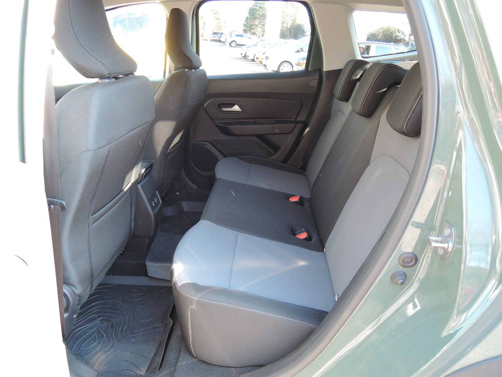 Dacia Duster TCe 150 4x4 Extreme - Samsaru's Car Outlet