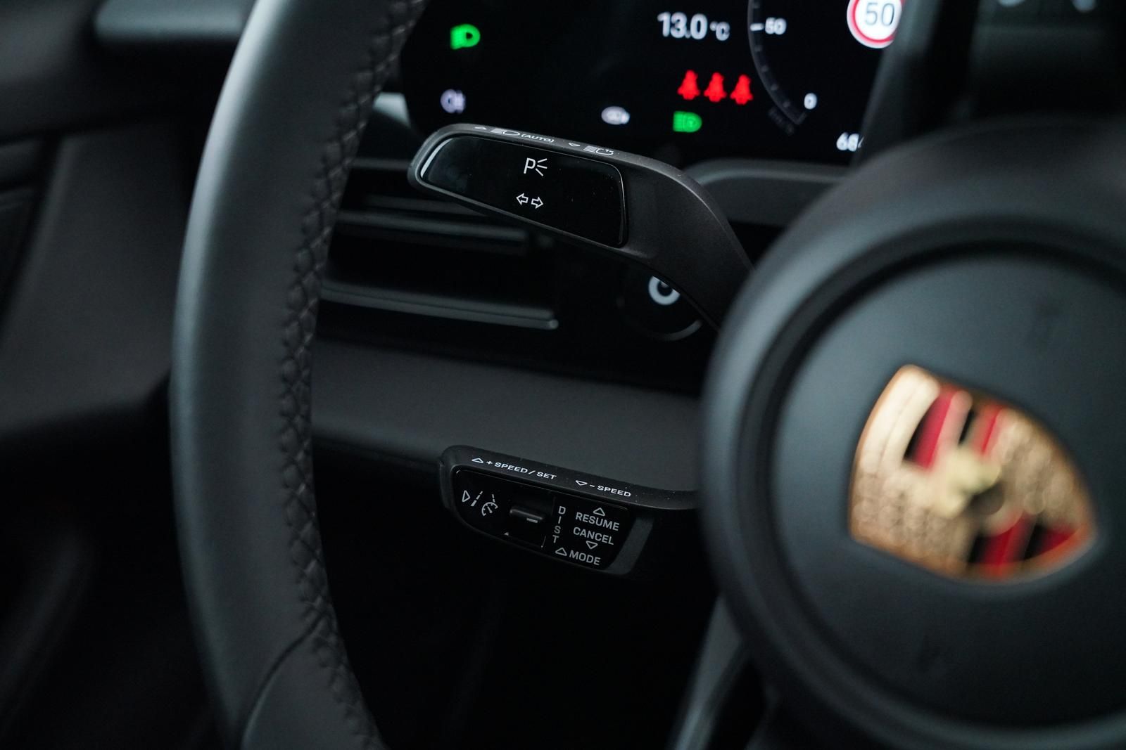 Porsche TAYCAN 4S 75-JAHRE+BOSE+PANO+21" EXCLUSIVE FELGE