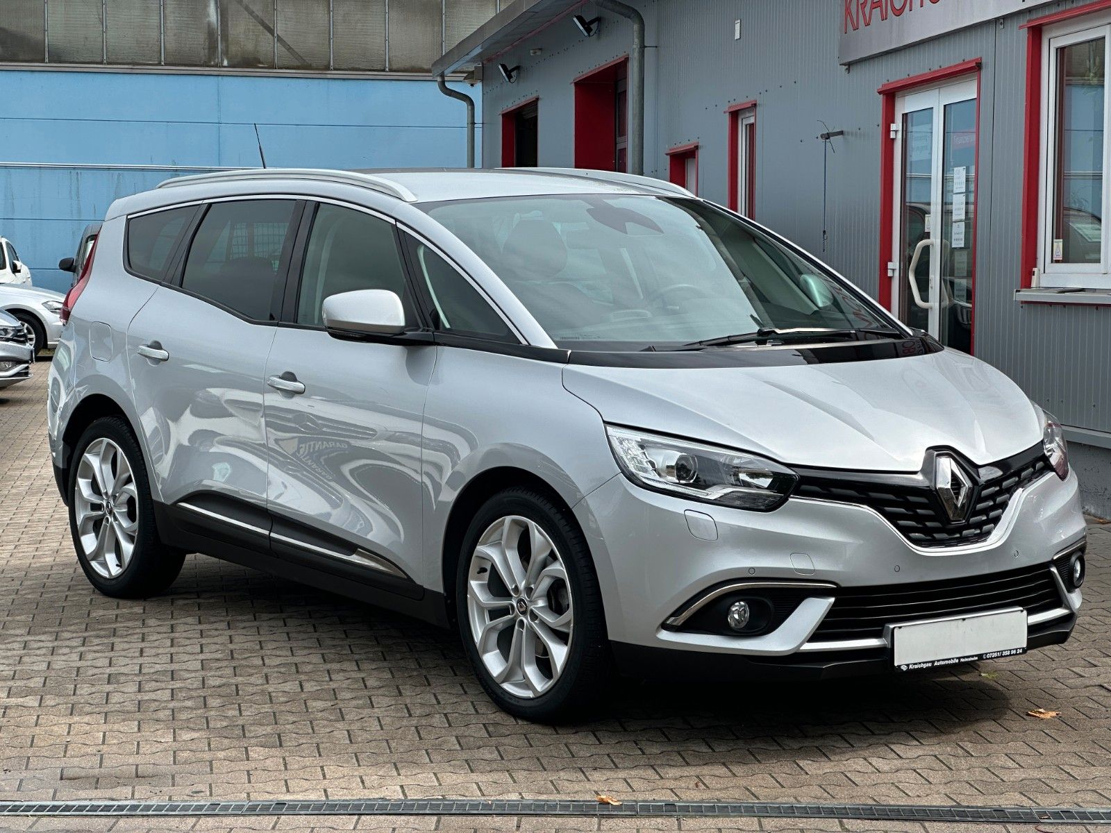 Renault Grand Scenic 160 EDC - Samsaru's Car Outlet