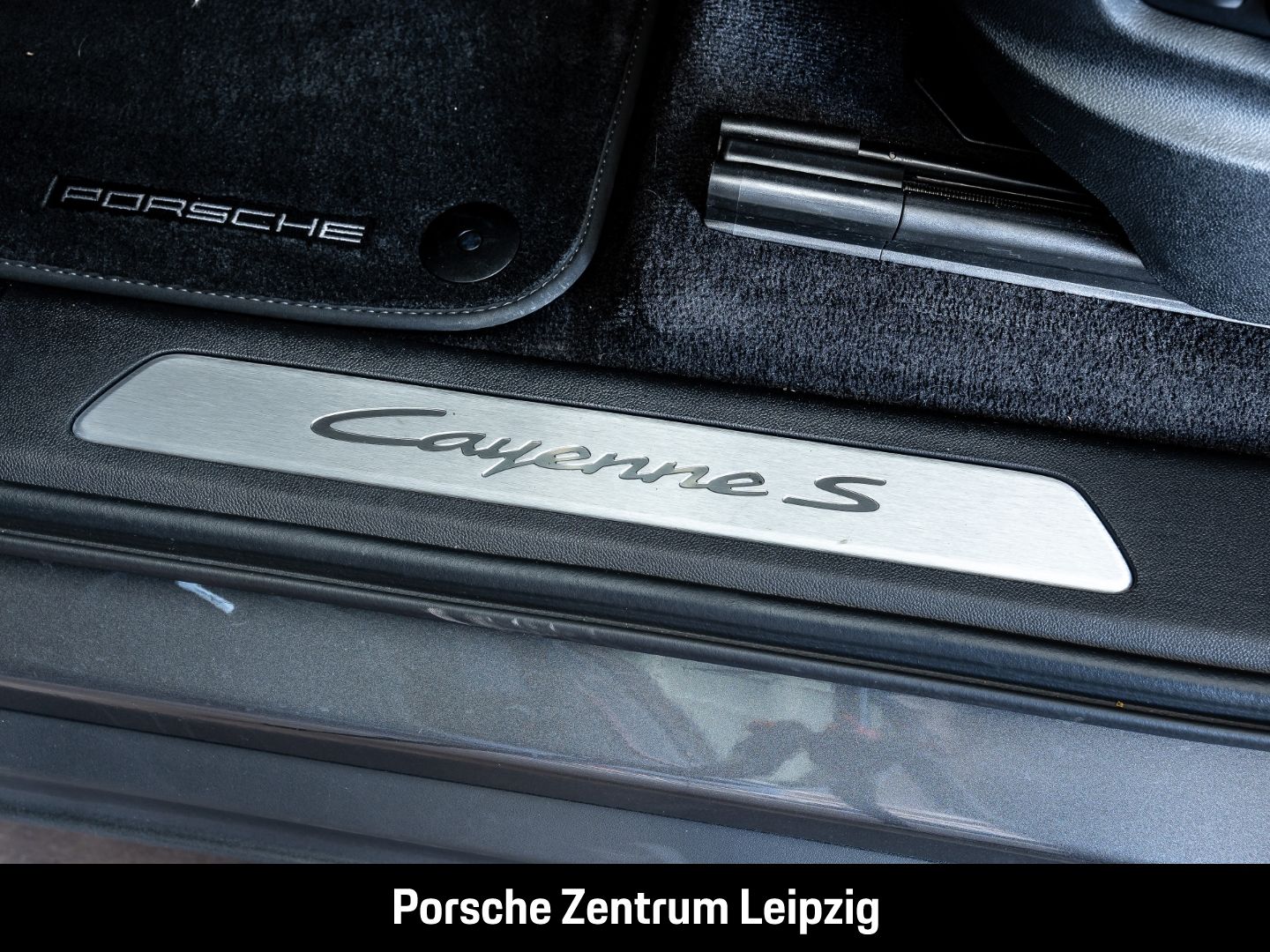 Porsche Cayenne S E-Hybrid AHK InnoDrive HeadUp Matrix