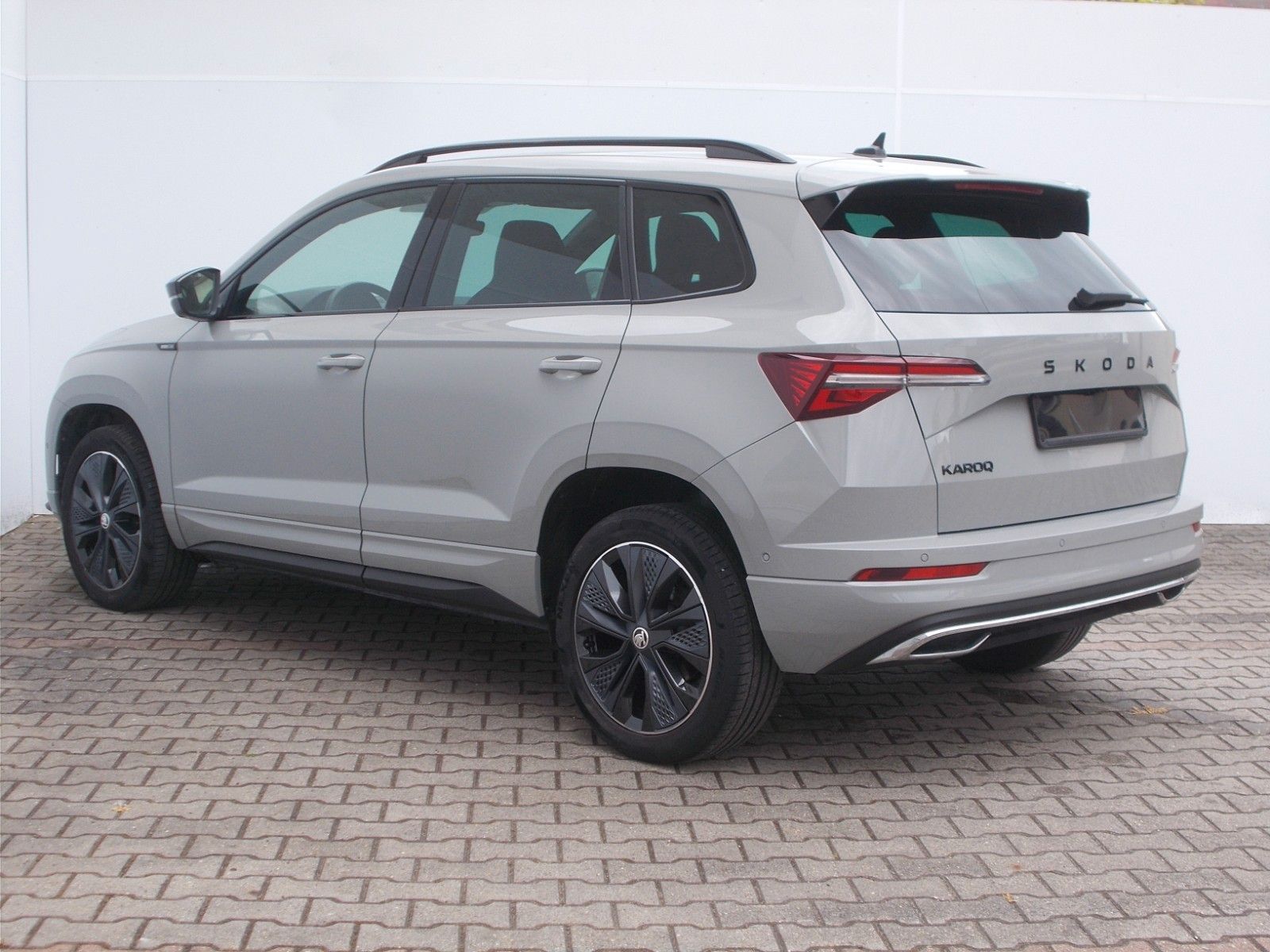 Skoda Karoq  1.5 TSI Sportline*DSG*Navi*LED *360° *AHK
