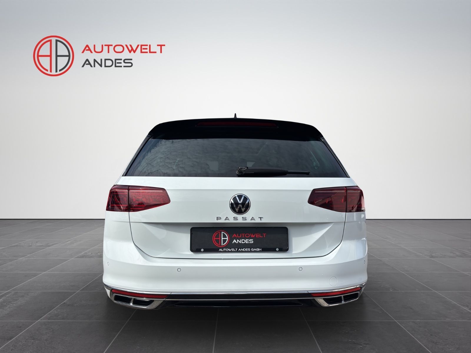 Volkswagen Passat Var. R Line - Samsaru's Car Outlet