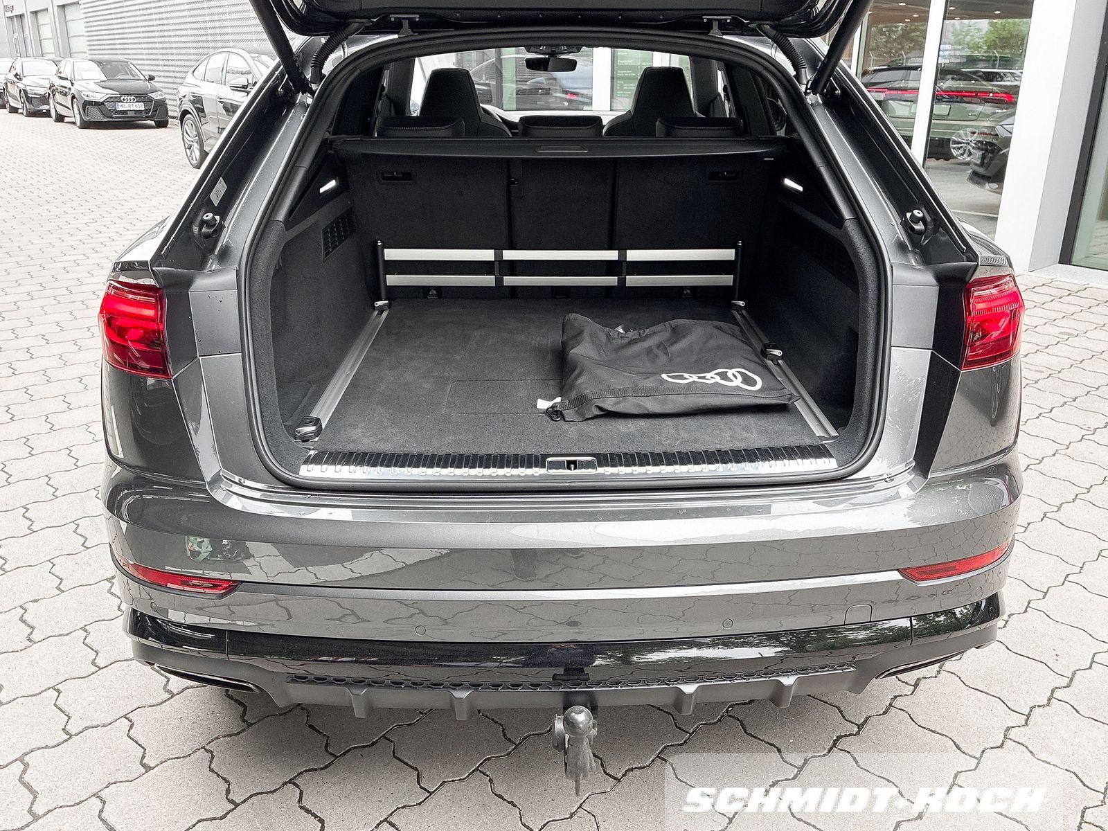 Audi Q8 SUV TFSI e quattro S line Stronic UPE129 NAVI