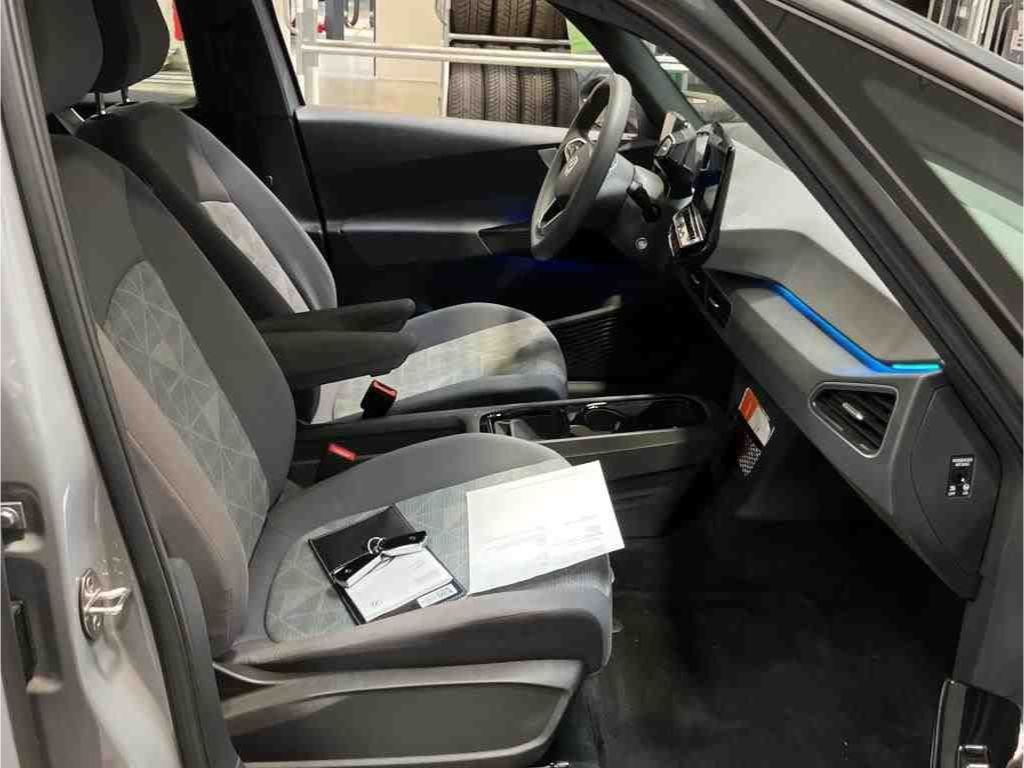 Volkswagen ID.3 PURE PERFORMANCE - Samsaru's Car Outlet