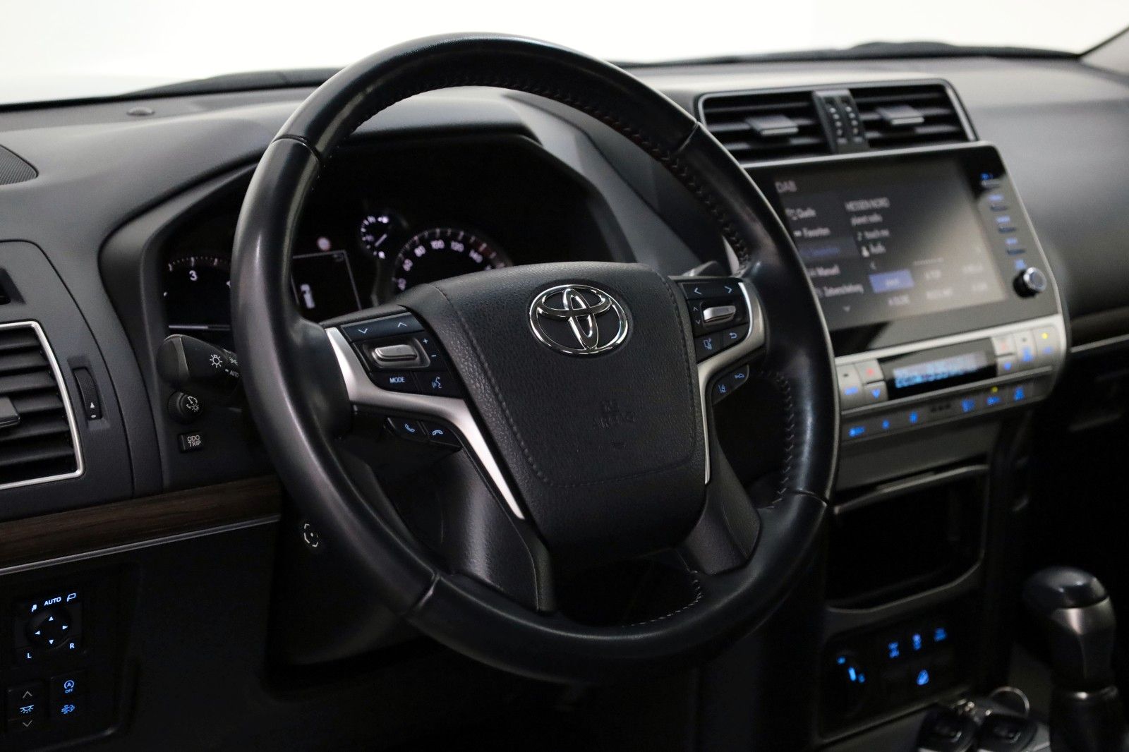 Toyota Land Cruiser Executive,Aut.,LED,Kamera,ACC,AHK
