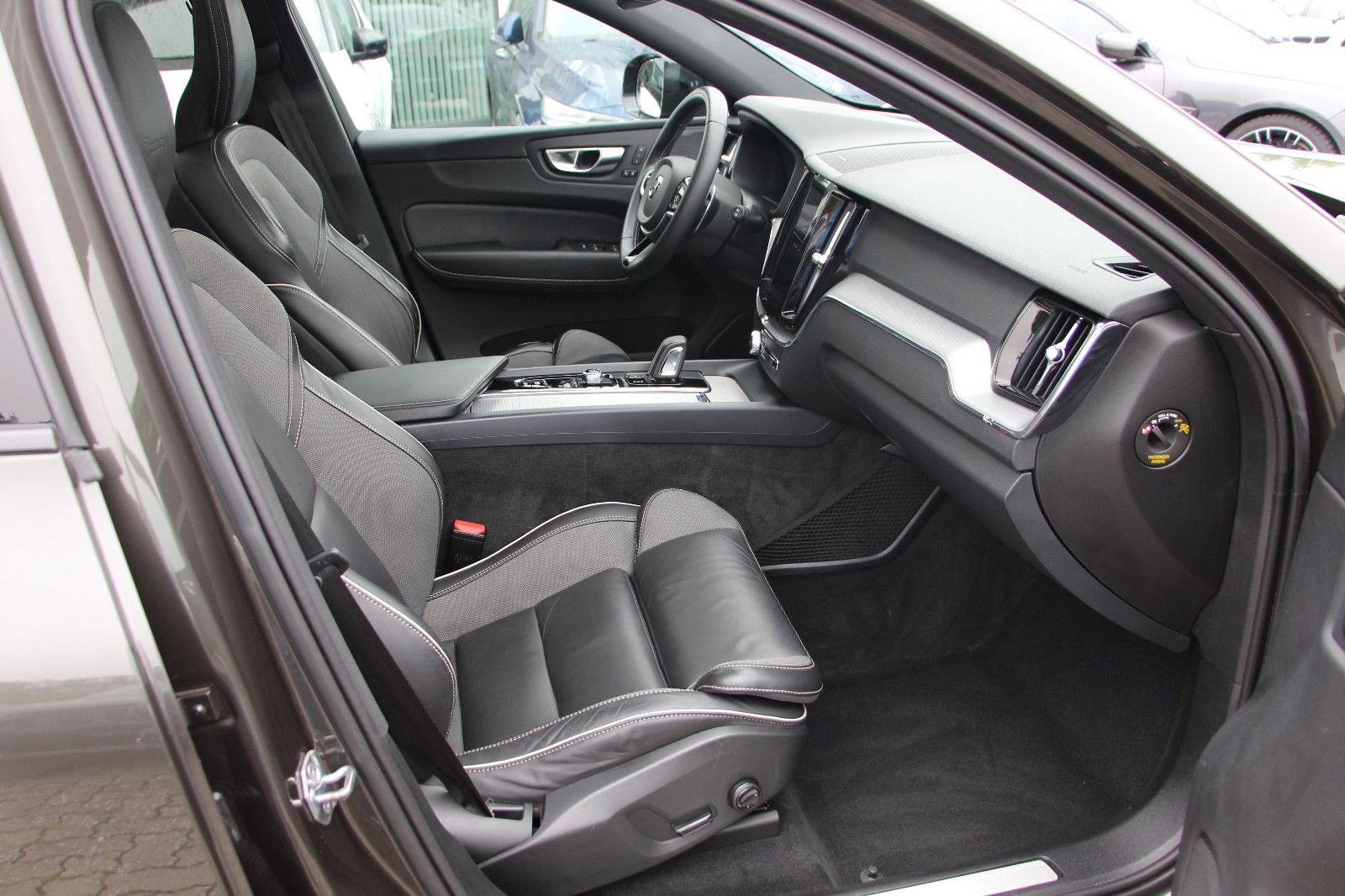 Volvo XC60 R Design AWD