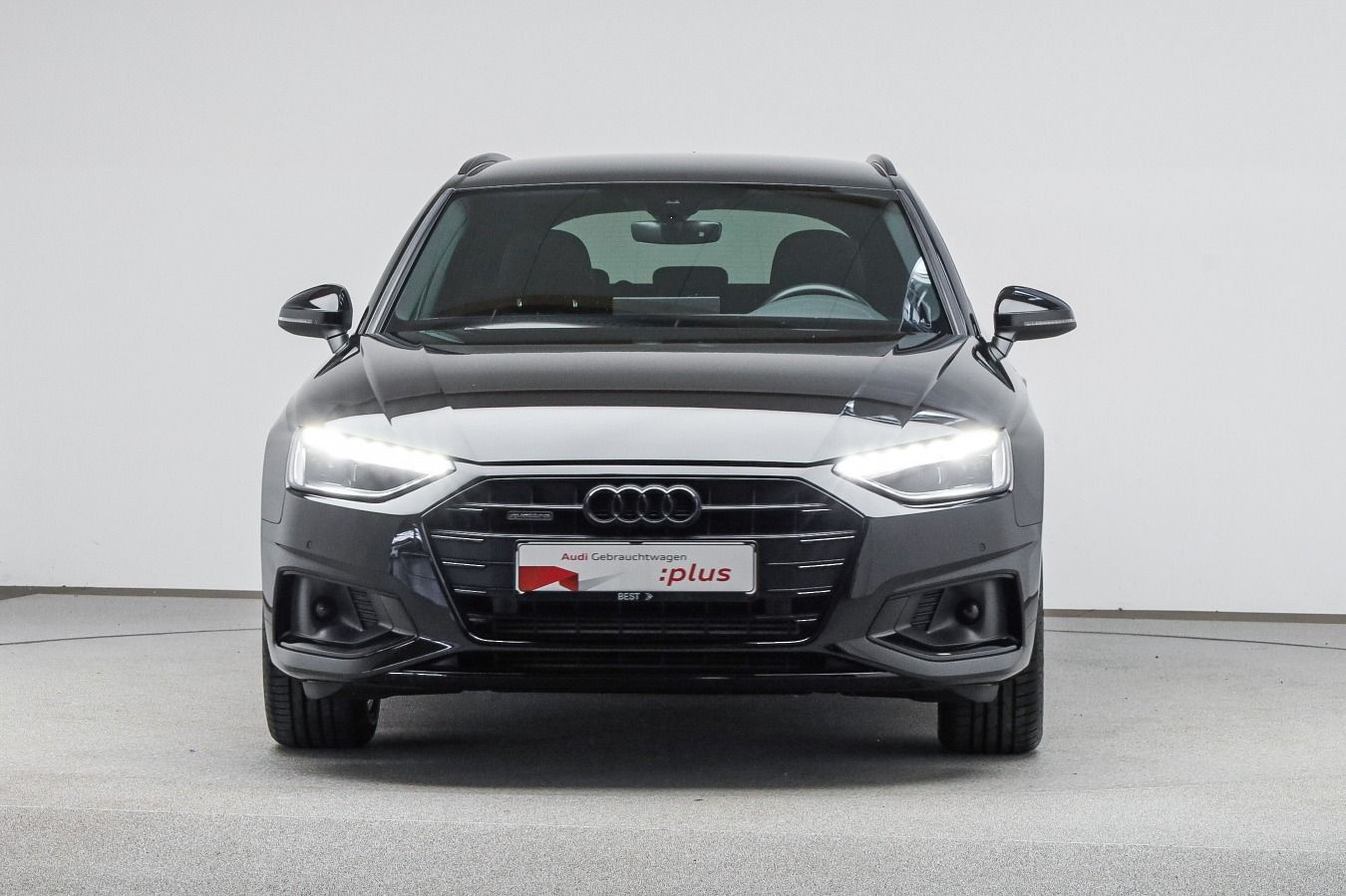 Audi A4 Avant Advanced 45 TFSI qu. - Samsaru's Car Outlet