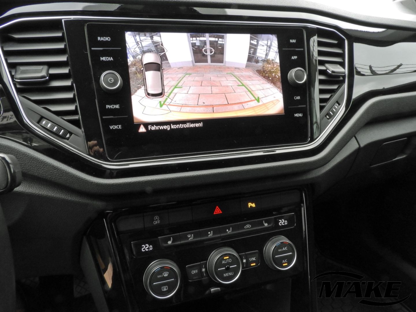 Volkswagen T-Roc Black Style 2.0 TDI DSG - Samsaru's Car Outlet