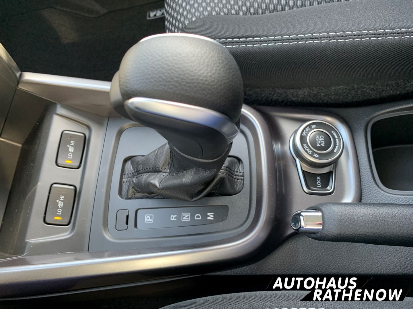 Suzuki Vitara 1.5 Hybrid Comfort Allrad - Samsaru's Car Outlet