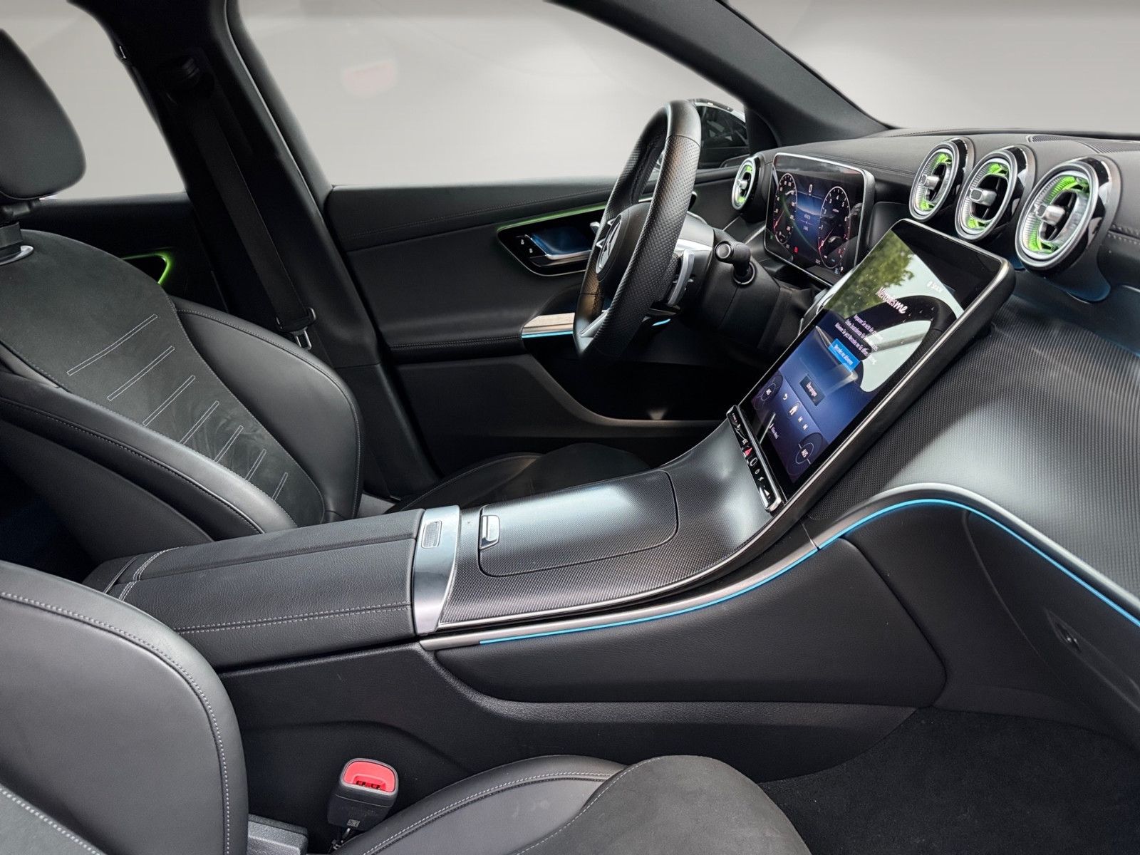 Mercedes-Benz GLC200 Coupé AMG Line 4MATIC - Samsaru's Car Outlet
