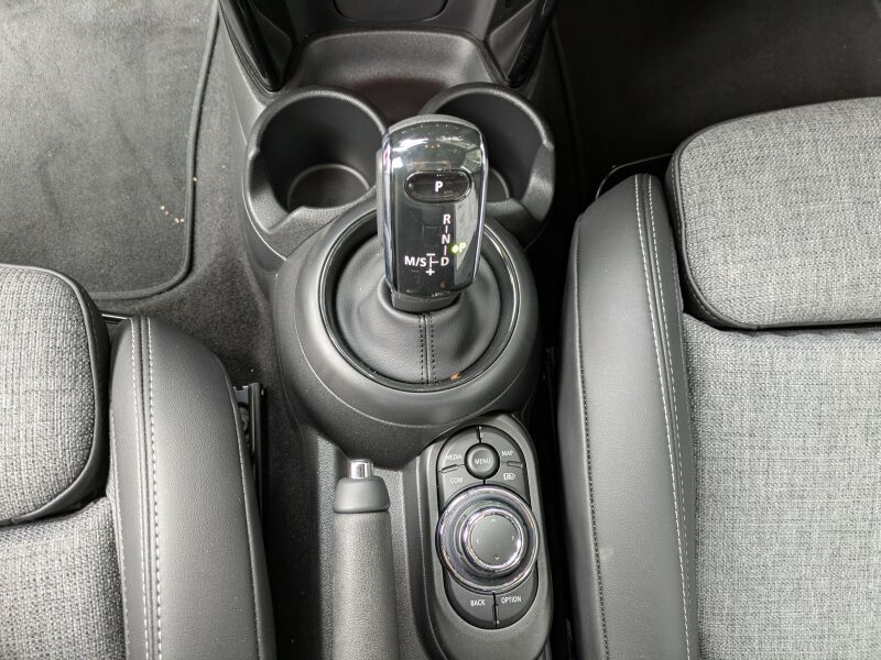 MINI Cooper Cabrio - Samsaru's Car Outlet