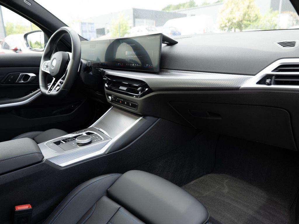 BMW 330e xDrive M-Sport Propaket HGSD AHK 360° Pro
