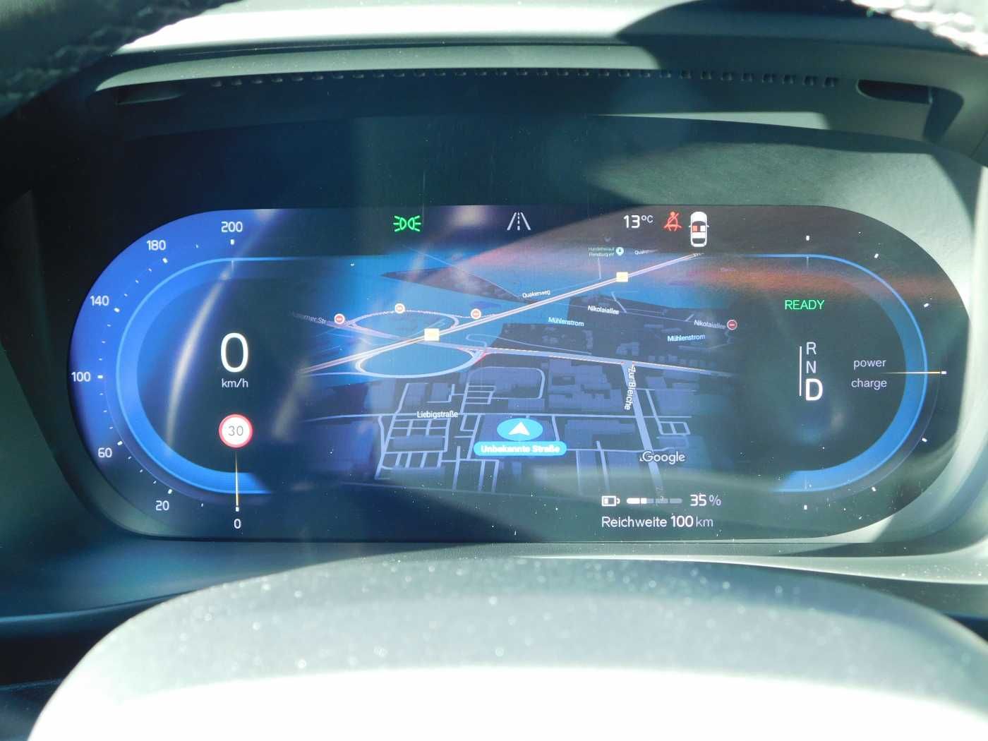 Volvo XC40 Recharge Twin Motor AWD Plus 'AHK, GJR'