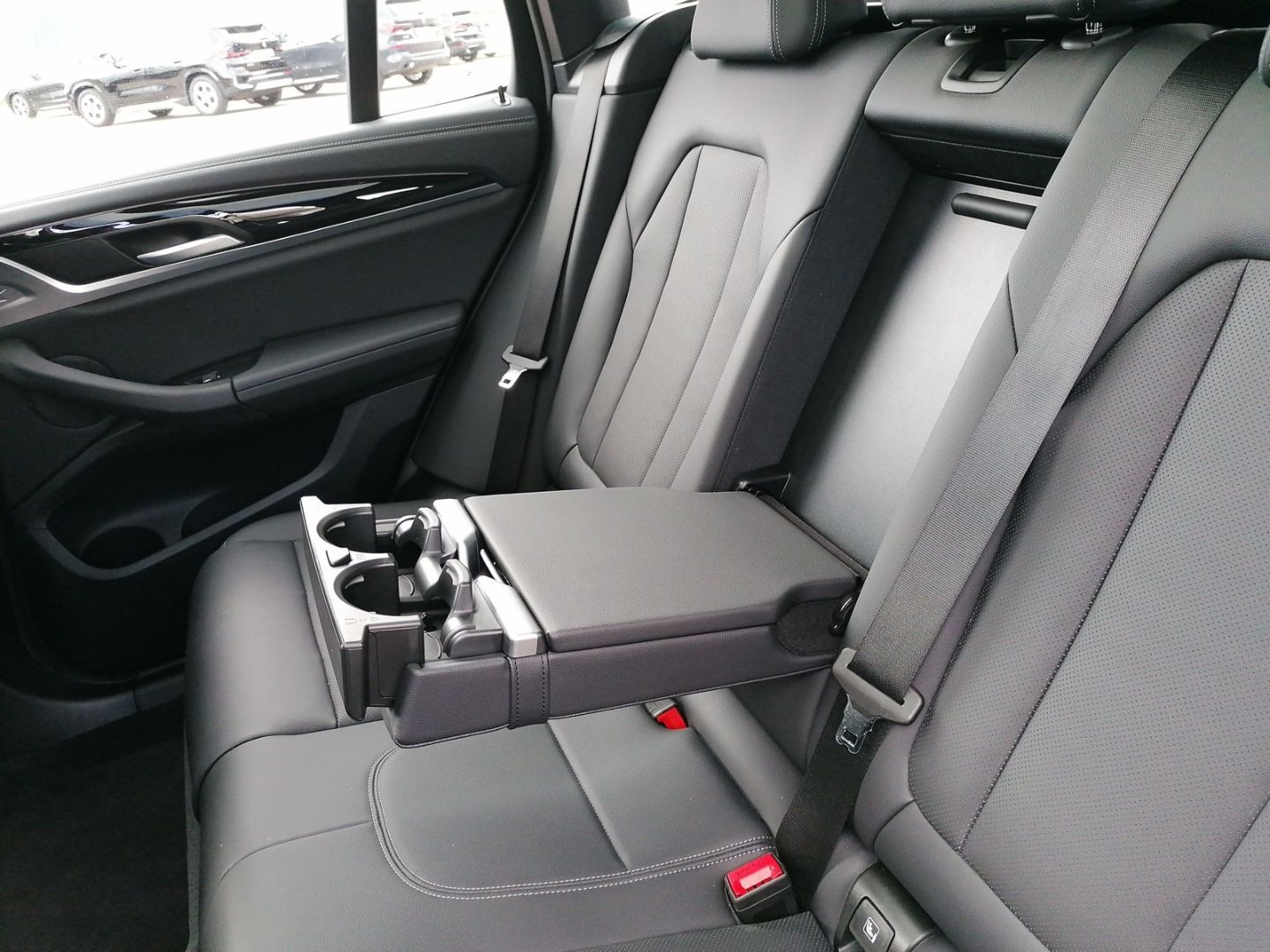 BMW iX3 Inspiring M SPORT AHK Alarm SHZ Park Assiste