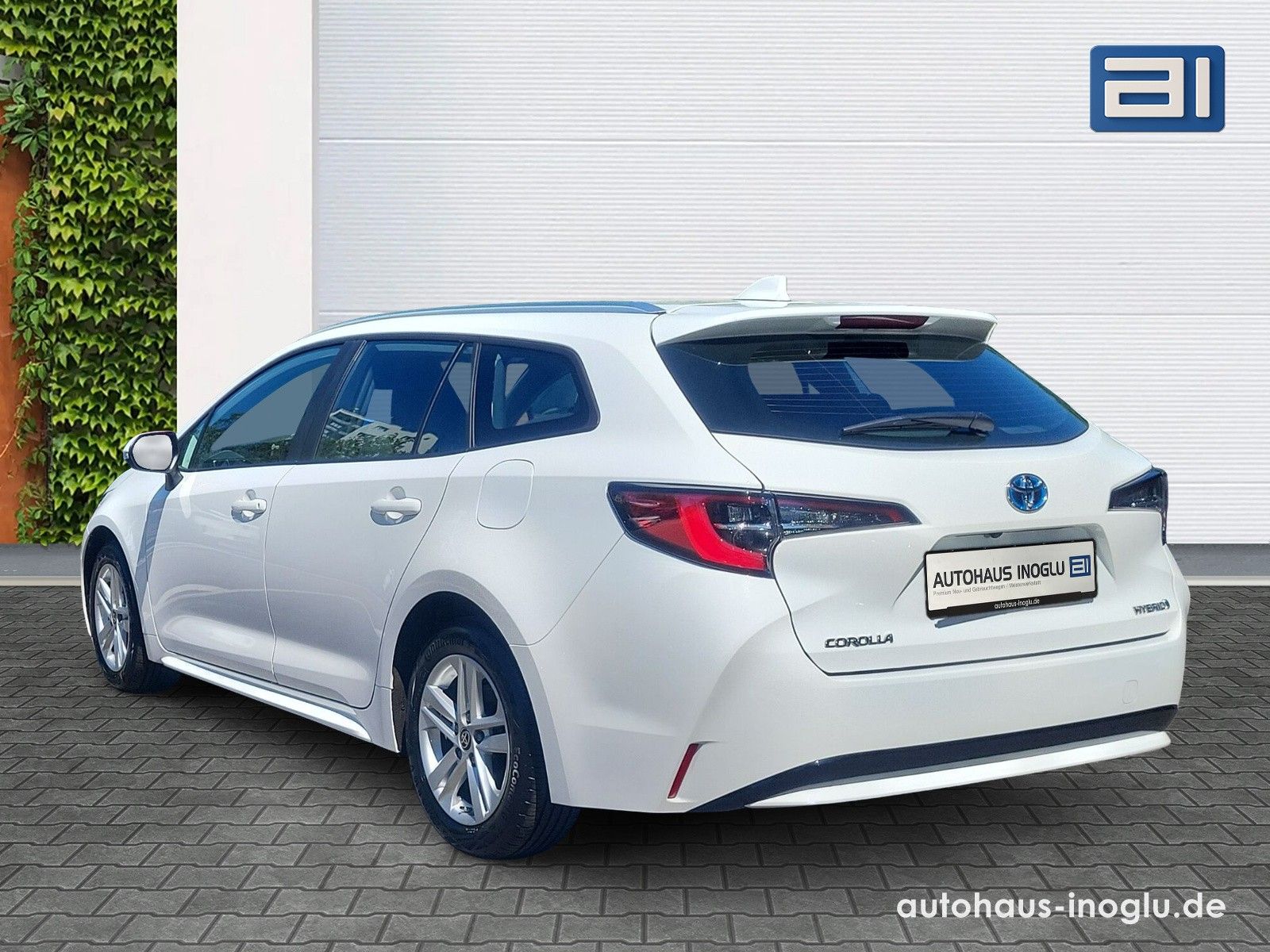 Toyota Corolla 1.8 Hybrid Business - Samsaru's Car Outlet