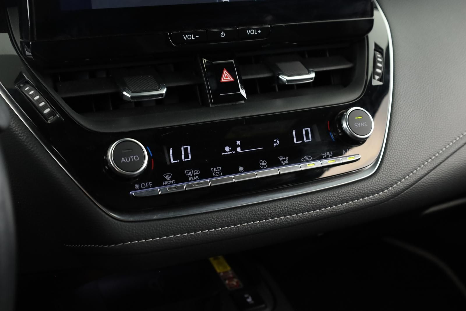 Toyota Corolla Touring Sports 1.8 CVT Team D Navi Kam