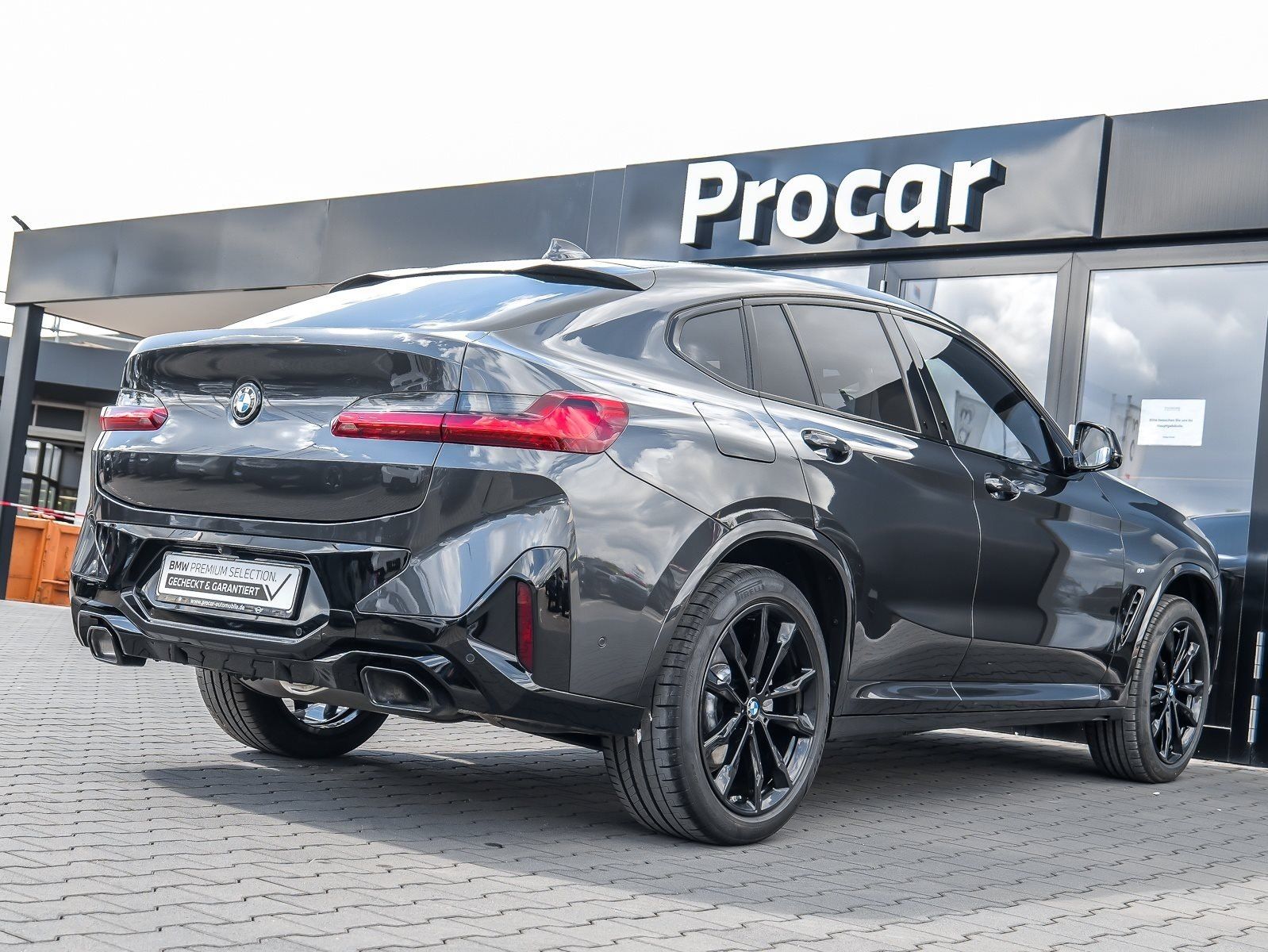 BMW X4 xDrive30d M Sport PANO ACC AHK RFK NAVI LED