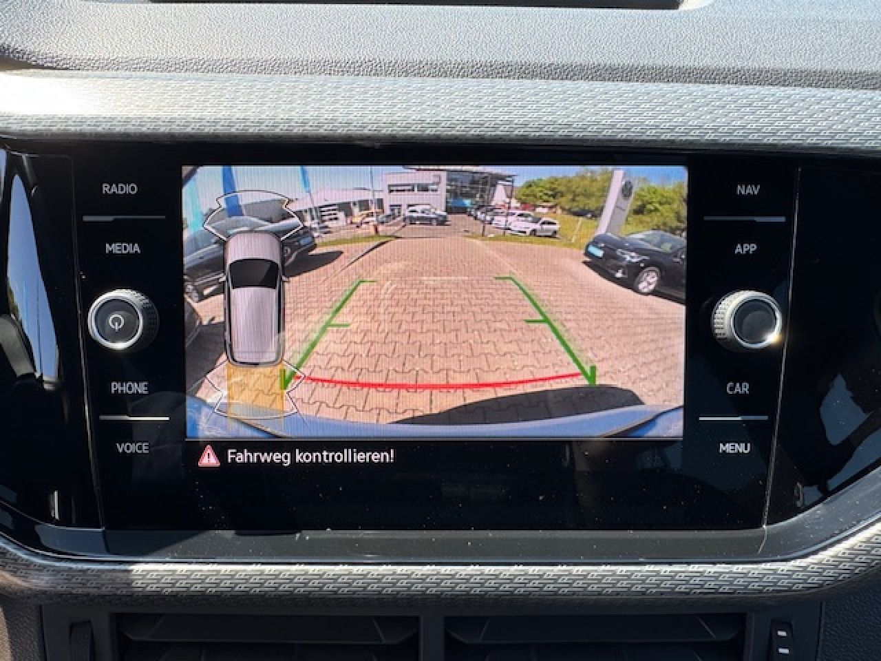 Volkswagen T-Cross R-Line - Samsaru's Car Outlet