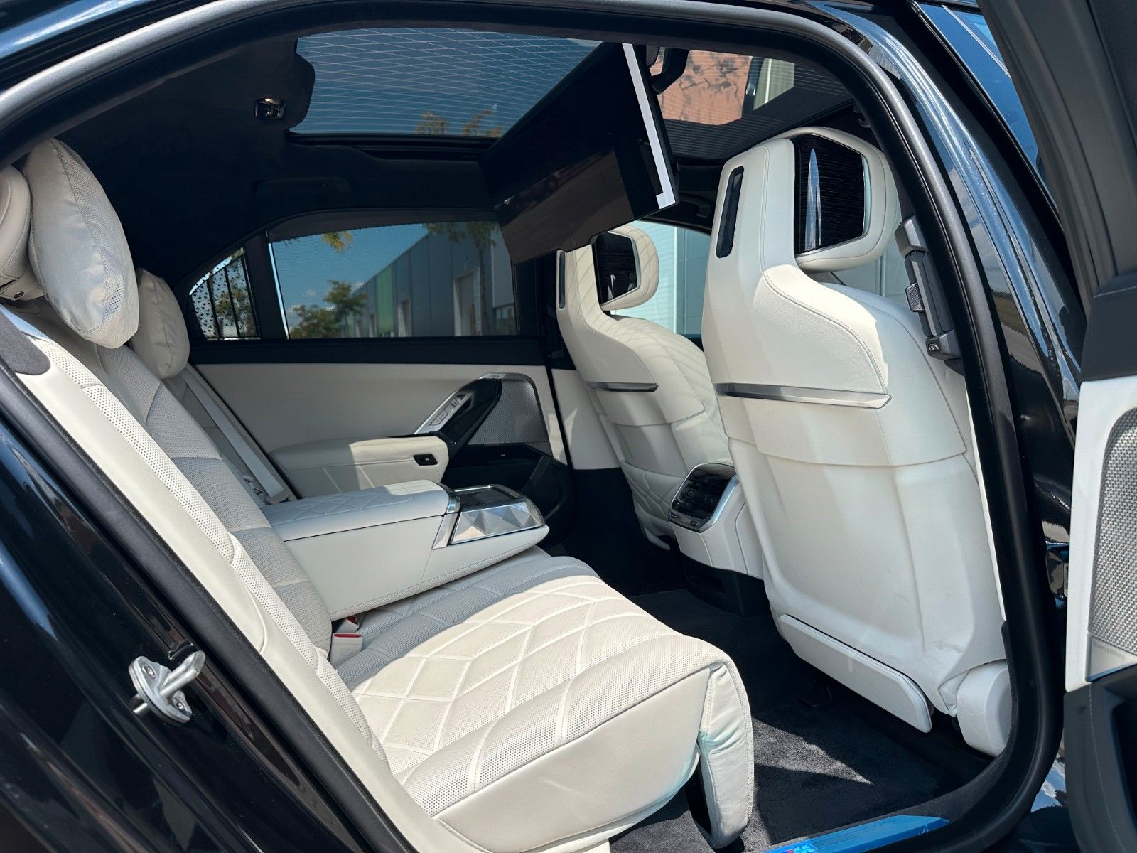 BMW 740xd*M Sport*VOLL*TV*SKY*AUT.TÜR*G.LUSSO*EXECU