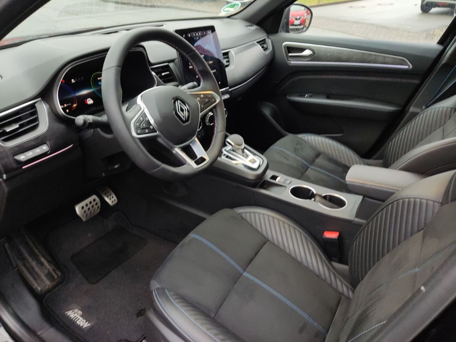 Renault Arkana - Samsaru's Car Outlet