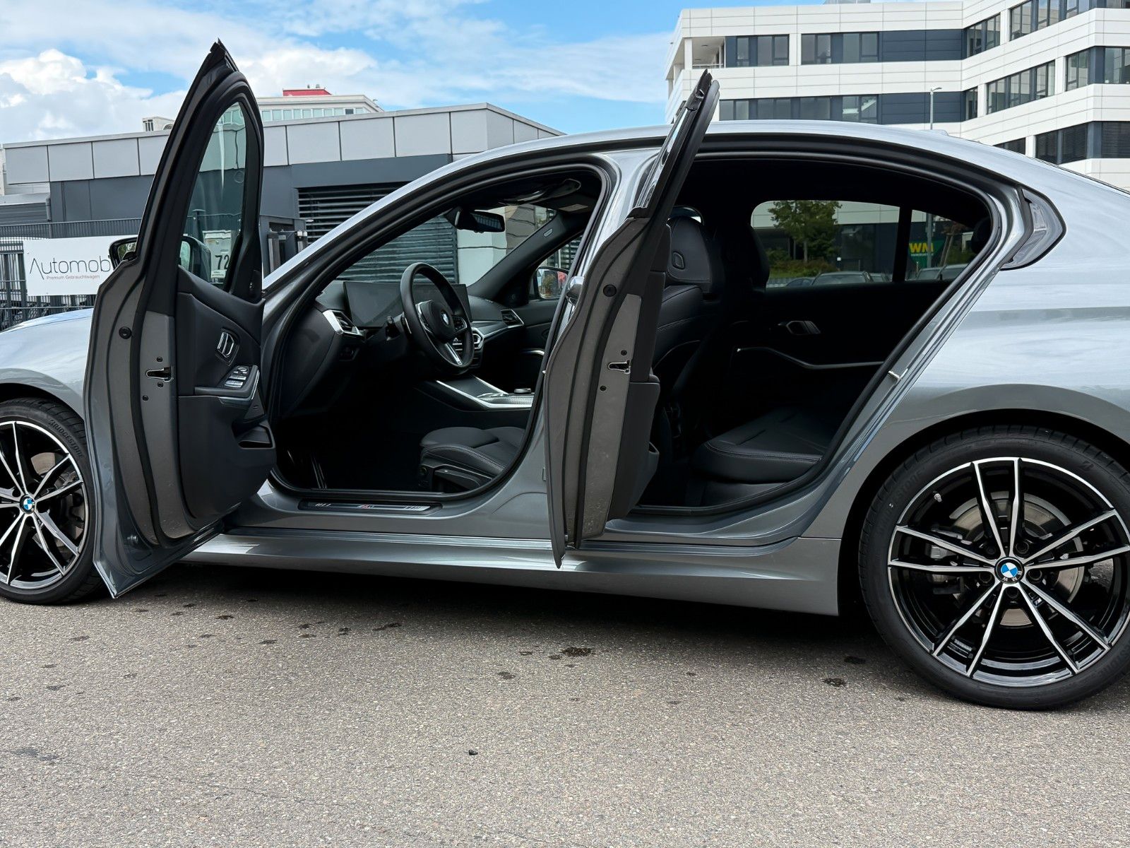 BMW 320d xD M Sport 19" ACC HuD 360° Ambiente StHzg