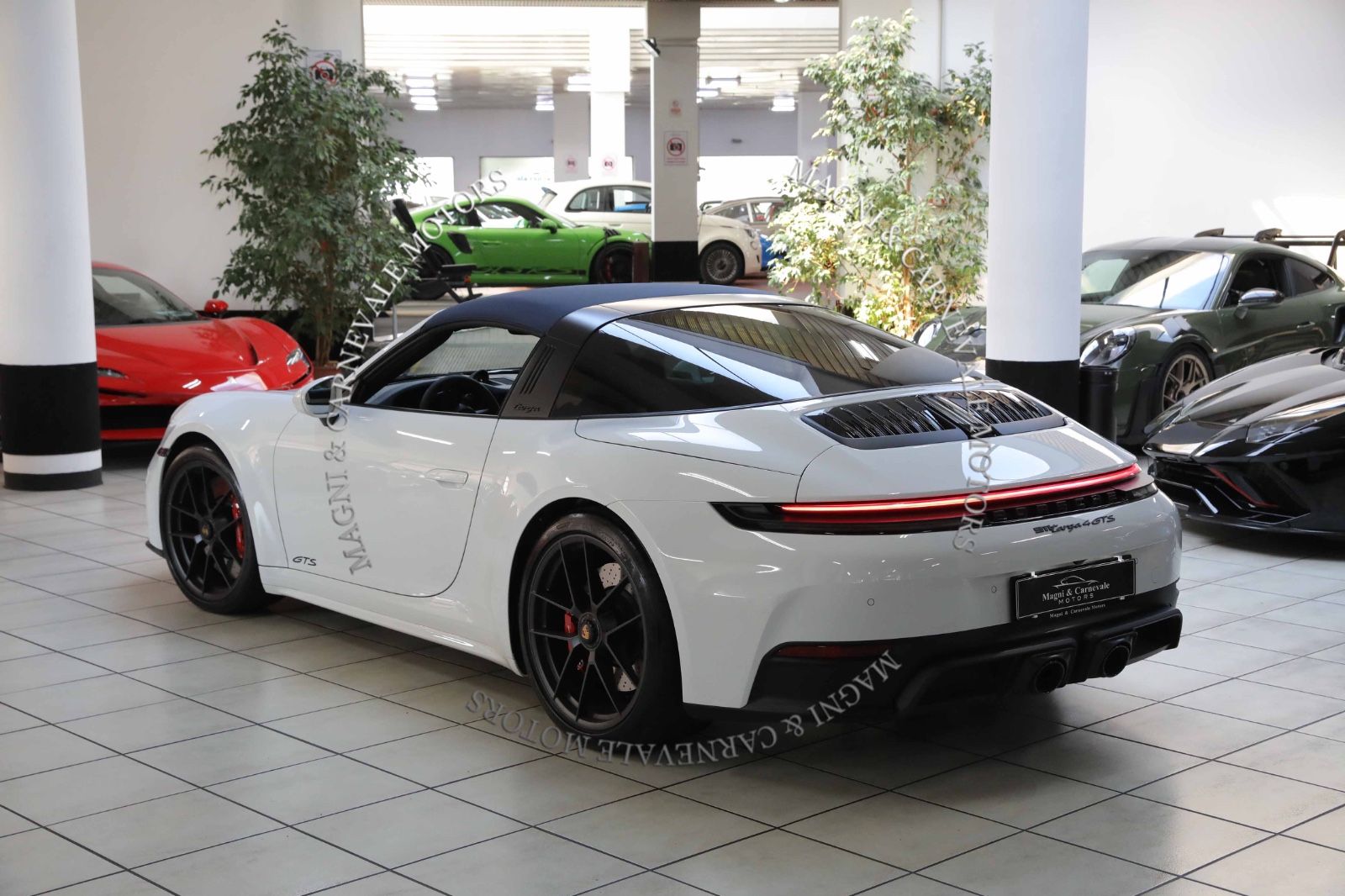 Porsche 992 Targa 4 GTS - Samsaru's Car Outlet