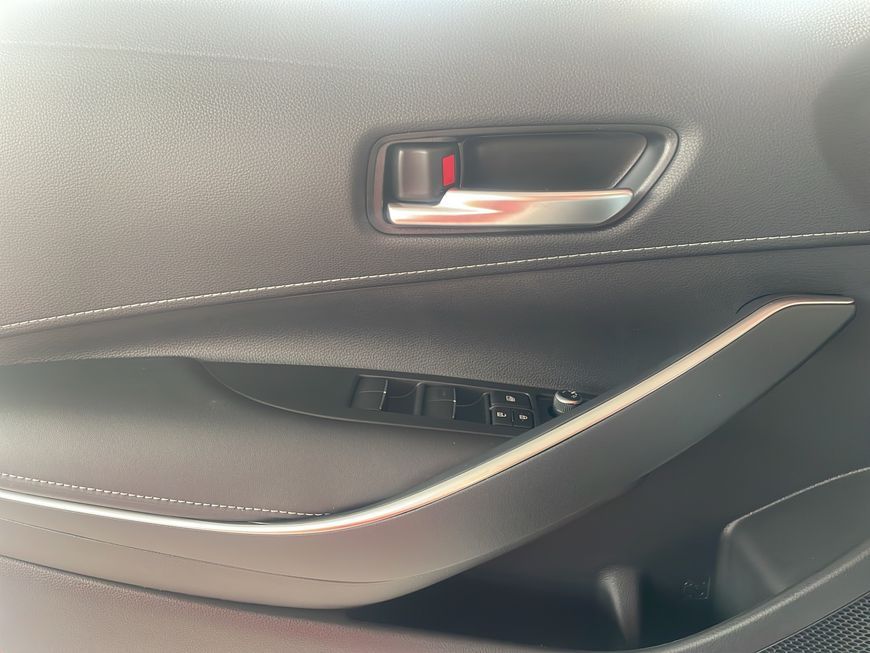 Toyota Corolla 2.0 Hybrid Touring Sports Teamplayer