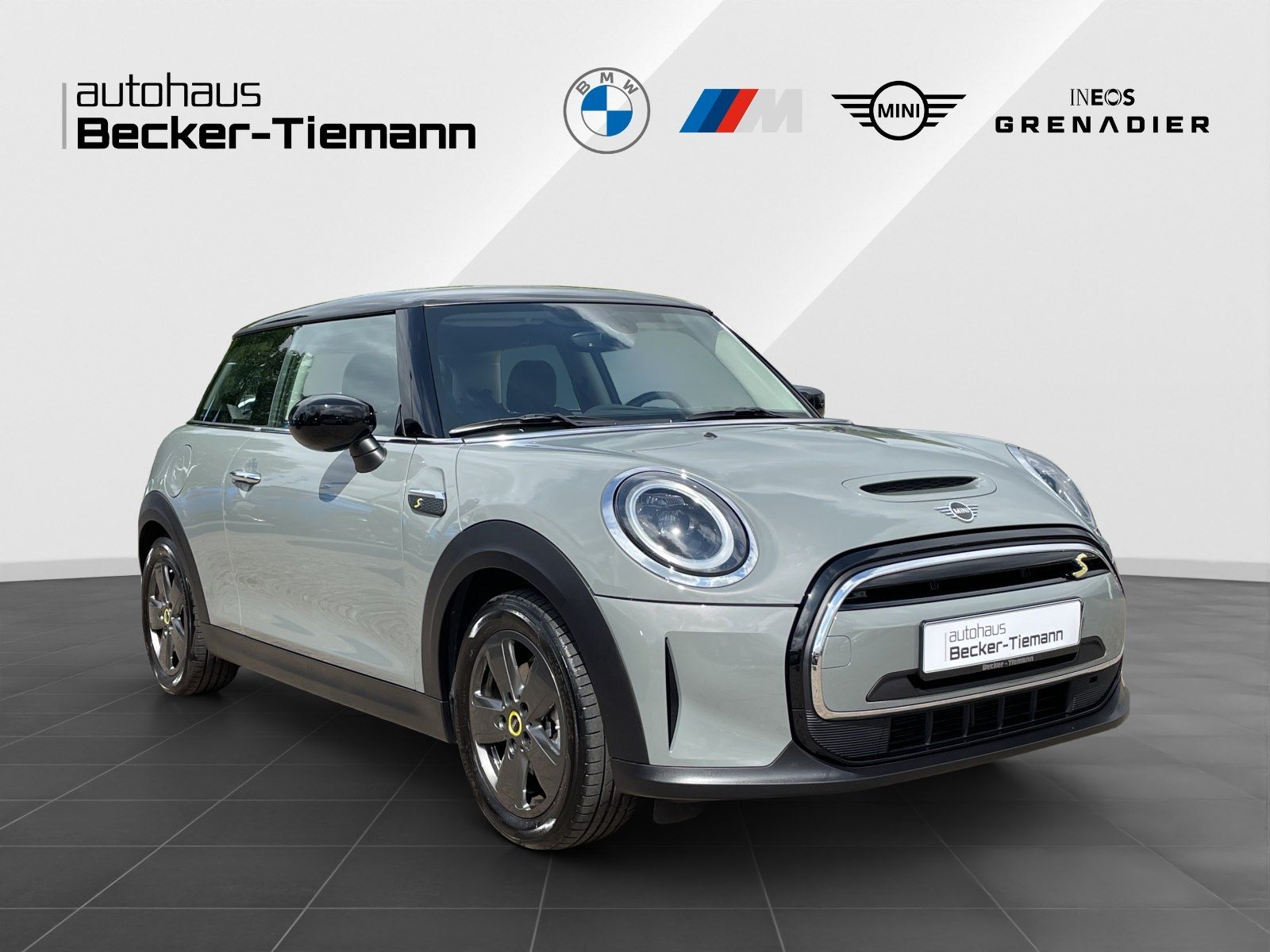 MINI Cooper SE Essential - Samsaru's Car Outlet