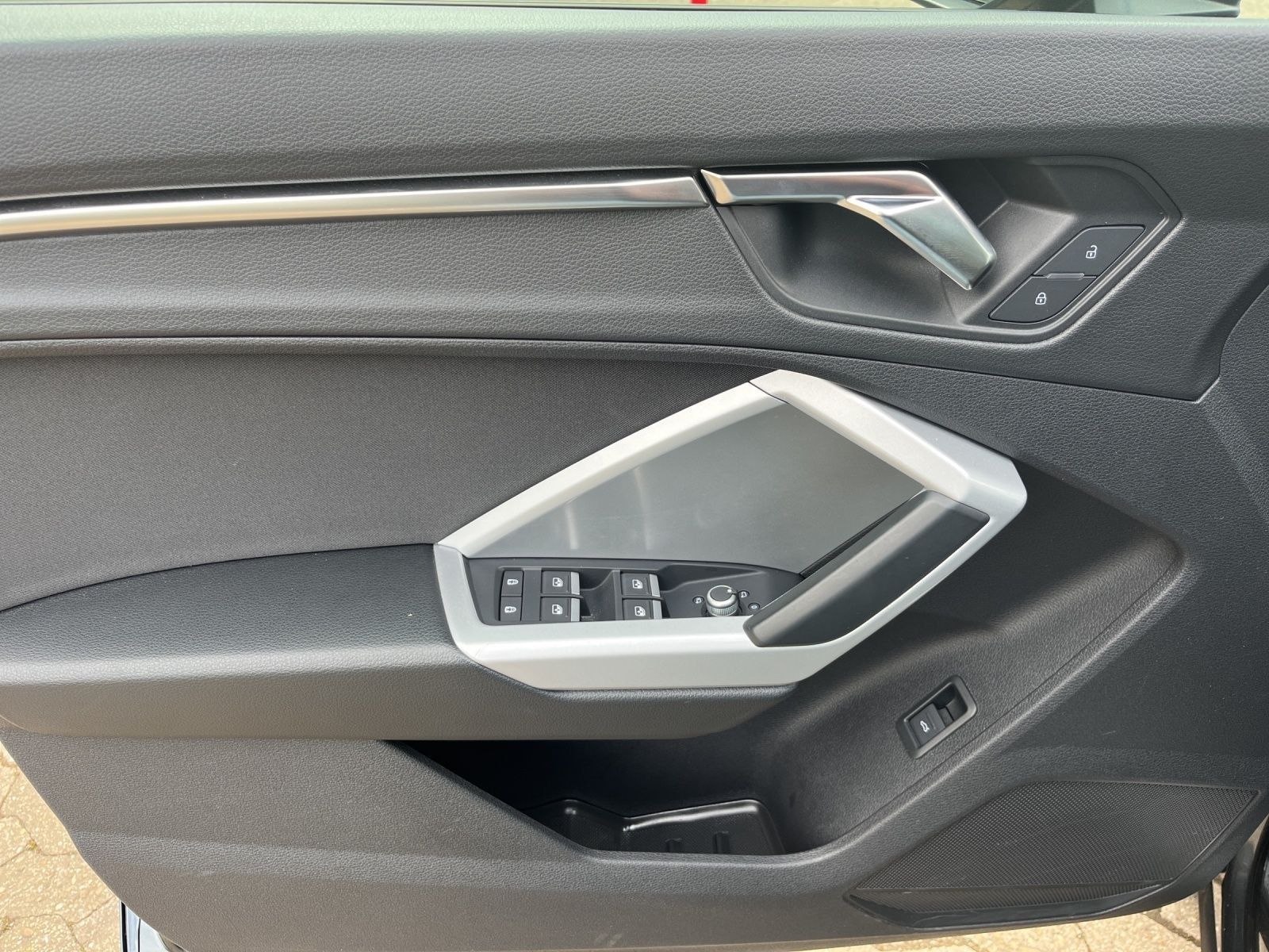 Audi Q3 Sportback S line 40 TFSI S-TRONIC - Samsaru's Car Outlet
