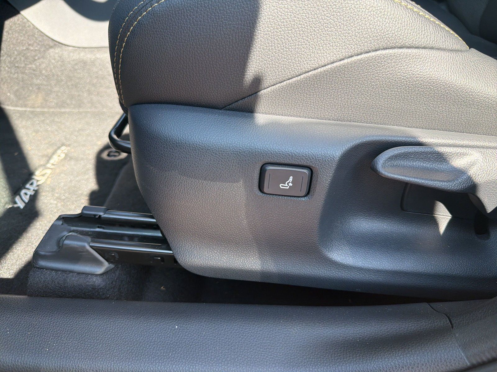 Toyota Yaris Cross Cross 1,5-l-VVT-iE Hybrid Adventure/
