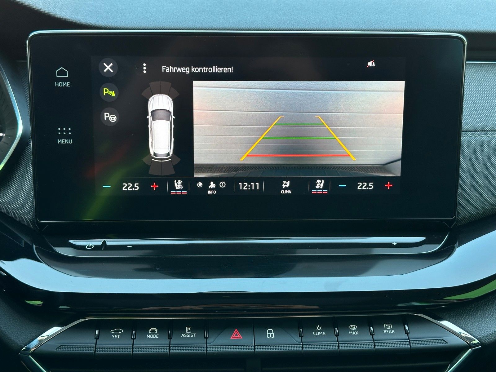Skoda Octavia Combi 1.4TSi iV Style+ - Samsaru's Car Outlet