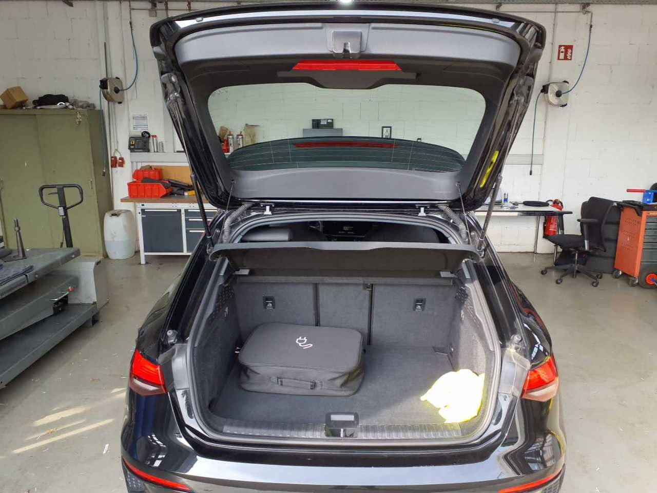 Audi A3 Sportback advanced 40TFSIe S-tronic - Samsaru's Car Outlet
